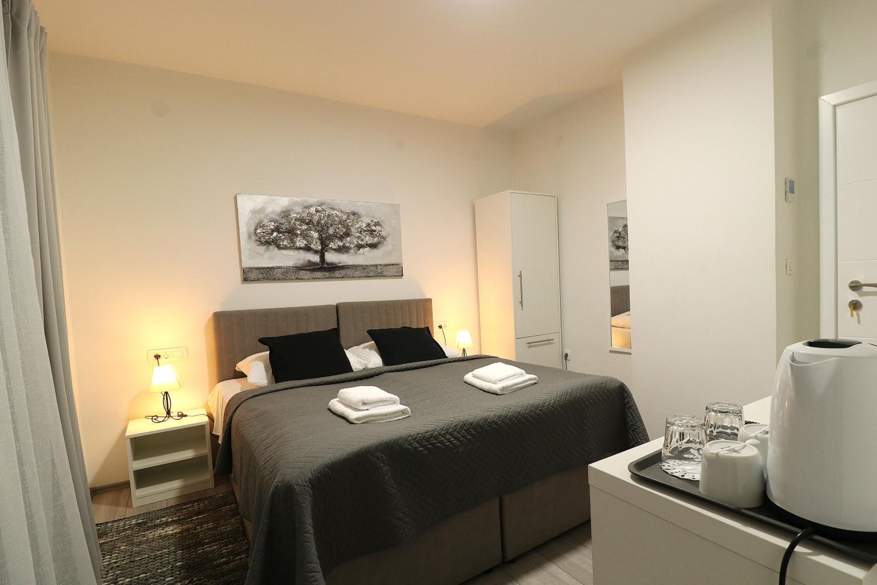 Apartmani i sobe Laganini view 5