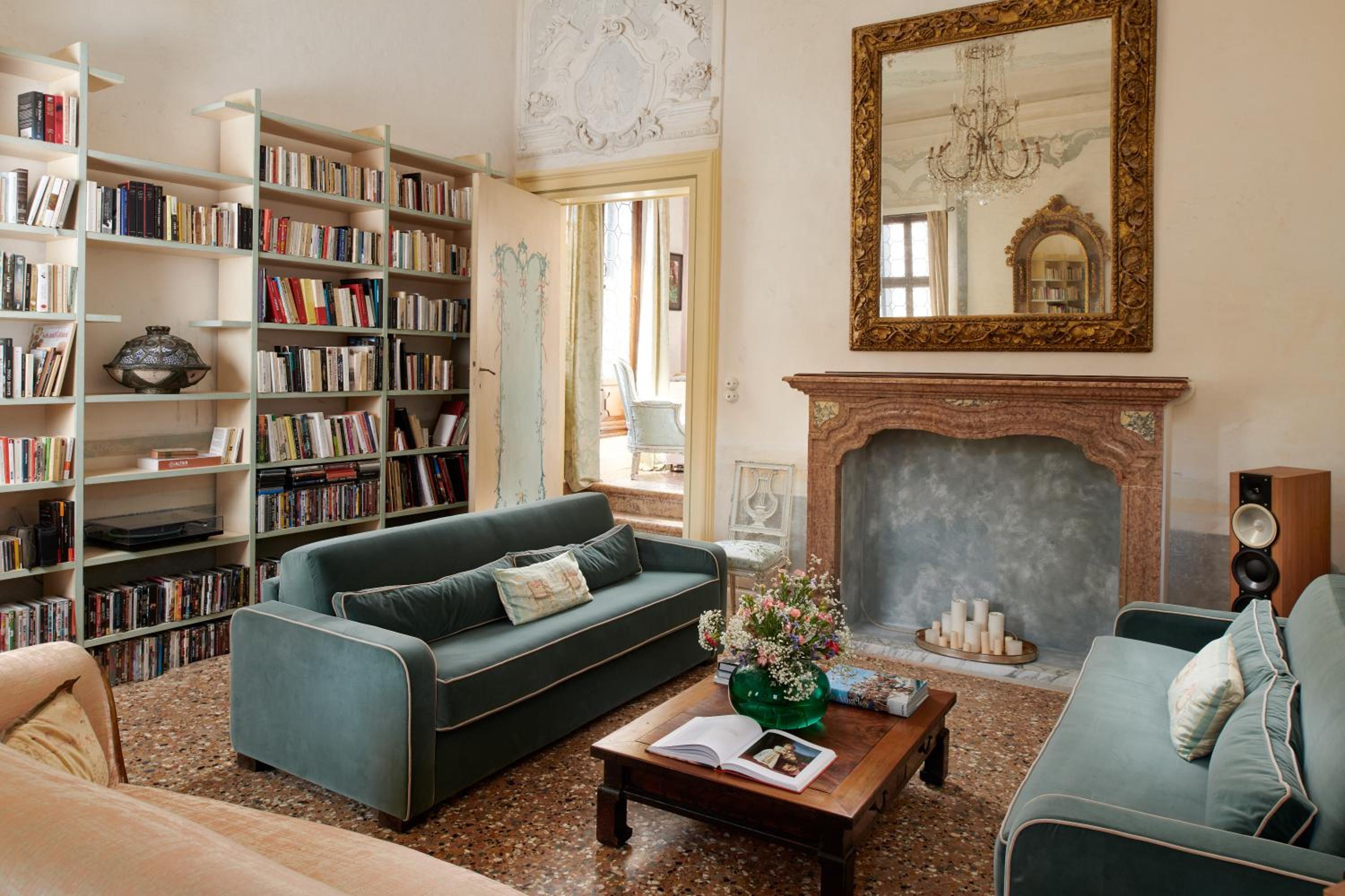 lounge