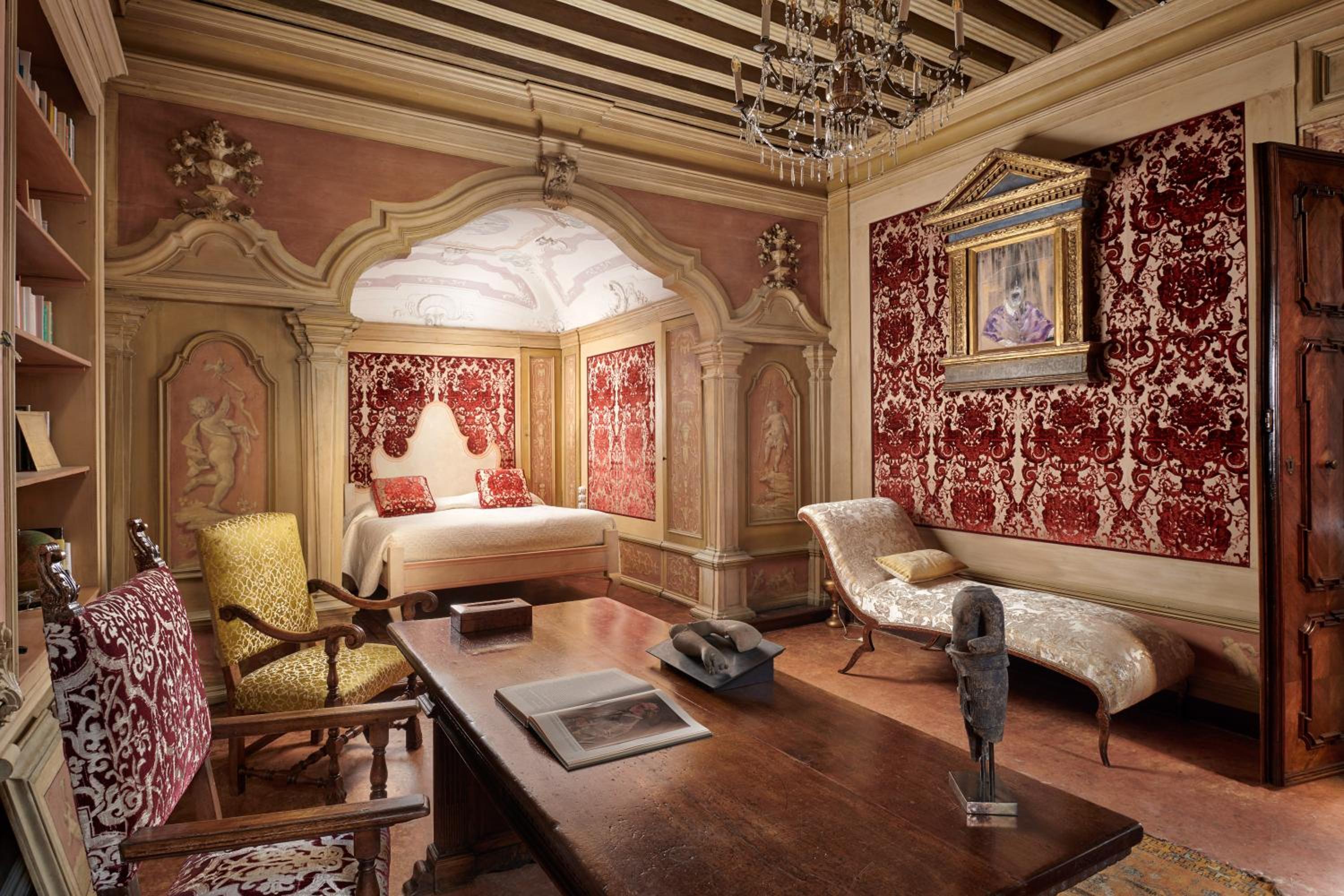 Palazzo Lena Piano Nobile