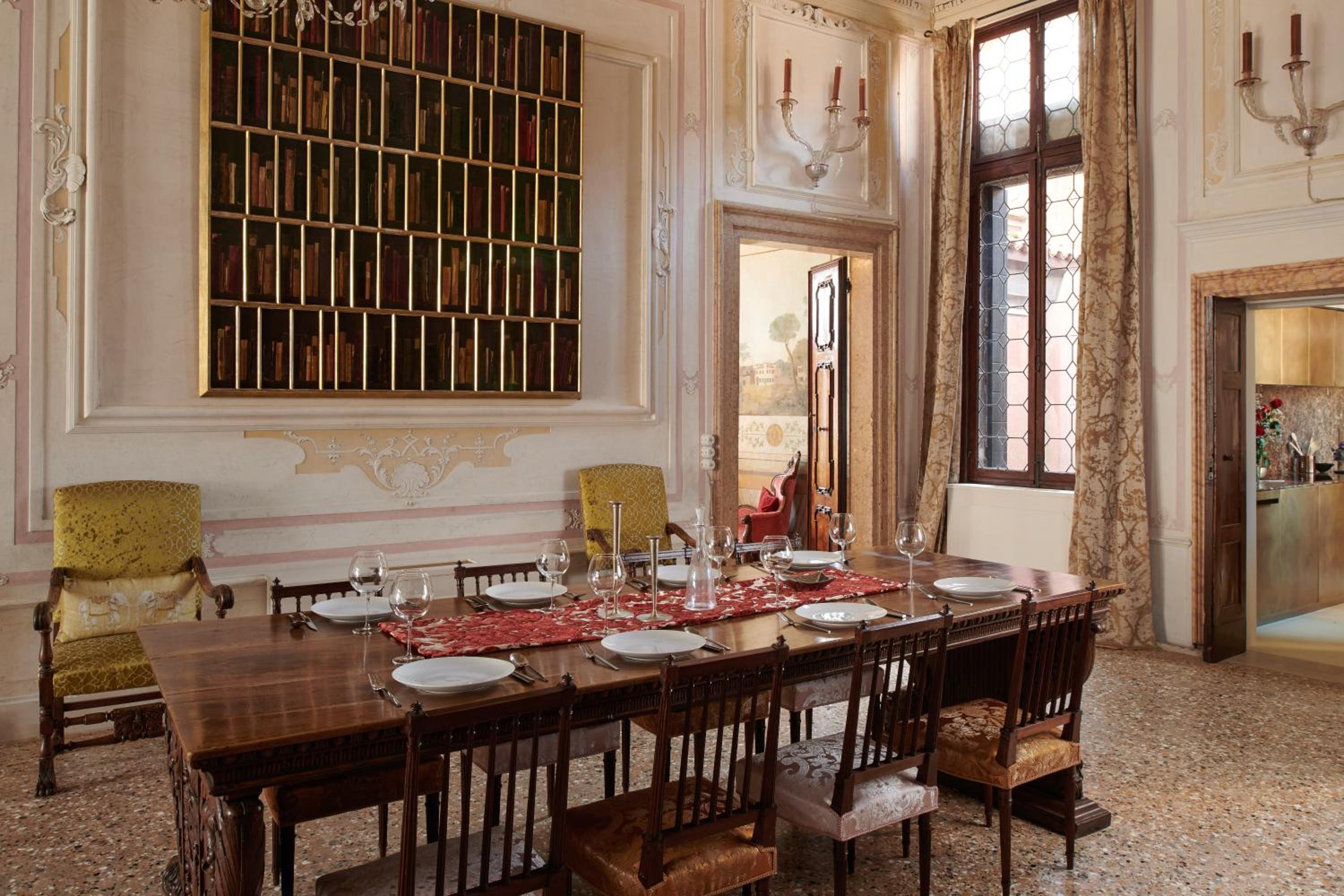 Palazzo Lena Piano Nobile