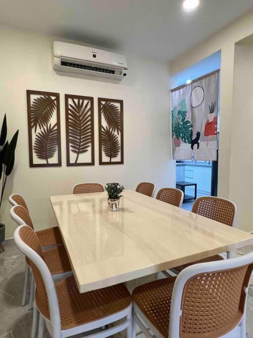 Peaceful Escape - Landed Endlot House Subang Jaya photo 6