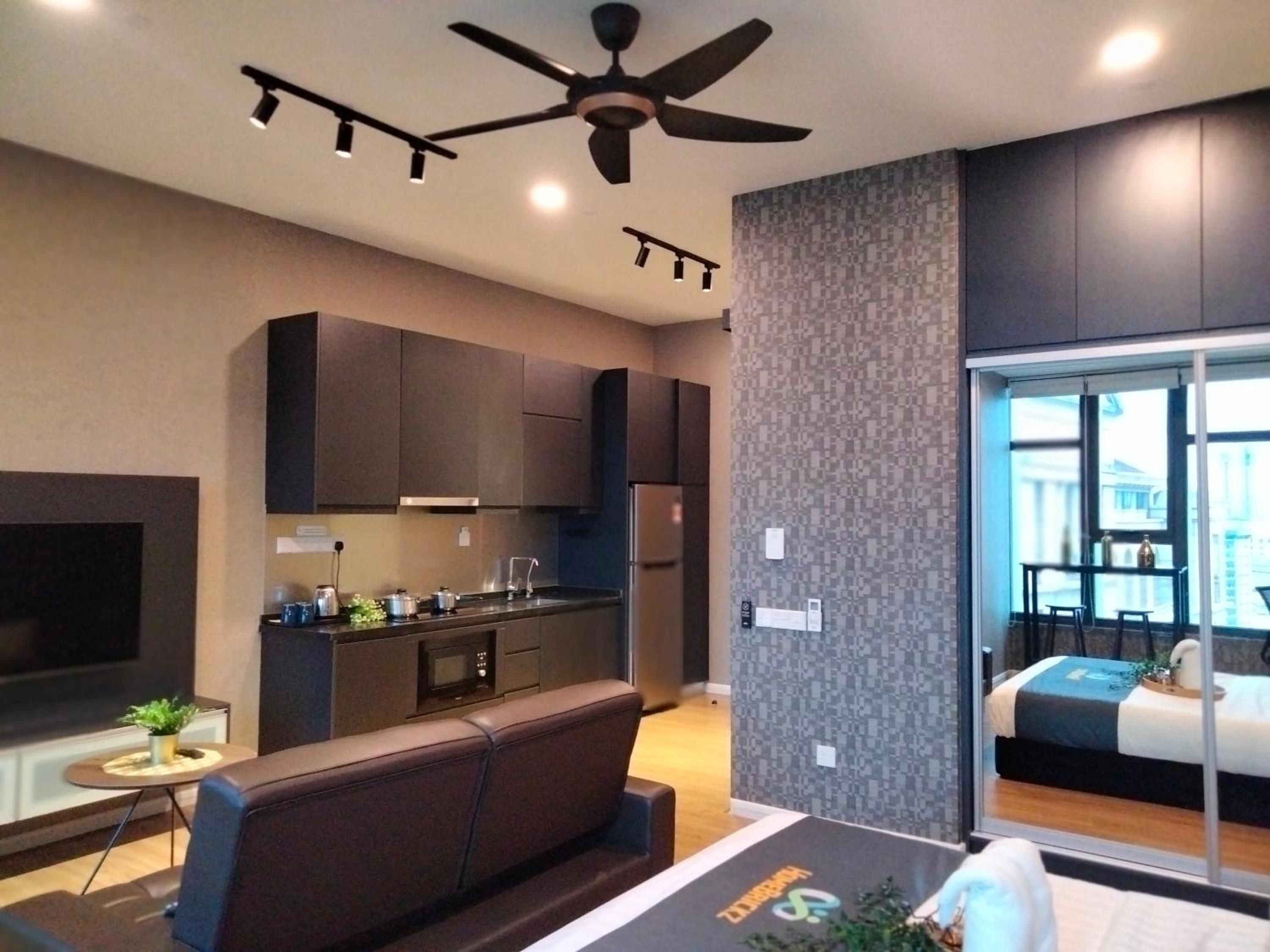 Ceylonz Suites Bukit Bintang I HomeBrickz