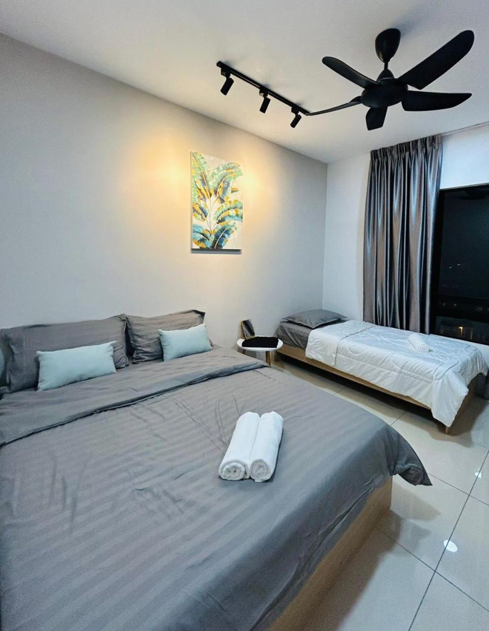 P4 Muji Style/ Waterpark/ 7-9Pax Ipoh photo 7