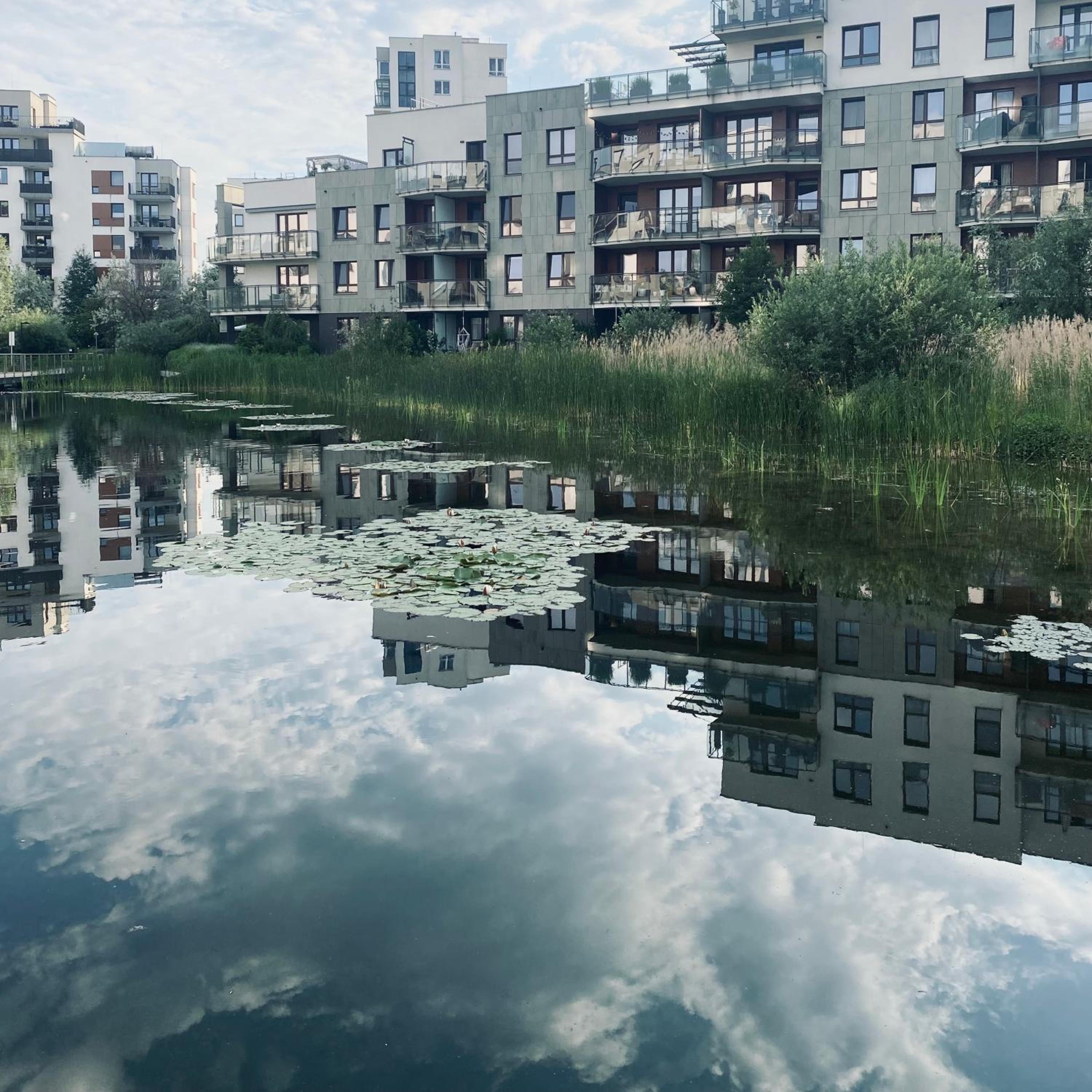 Tuyo Apartments Lake park view 3