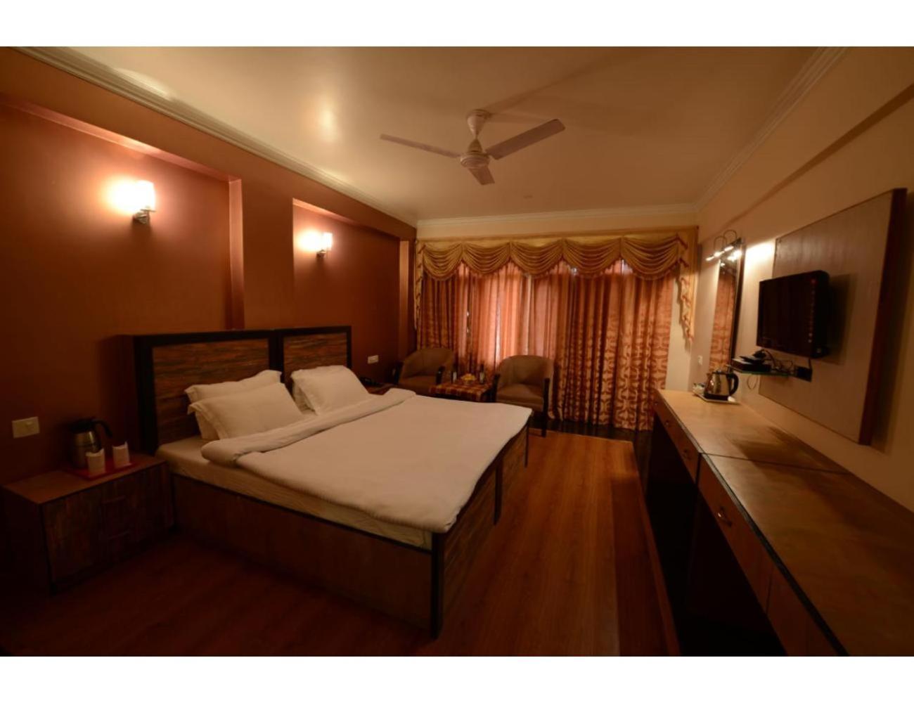 Hotel Park Paradise, Manali view 4