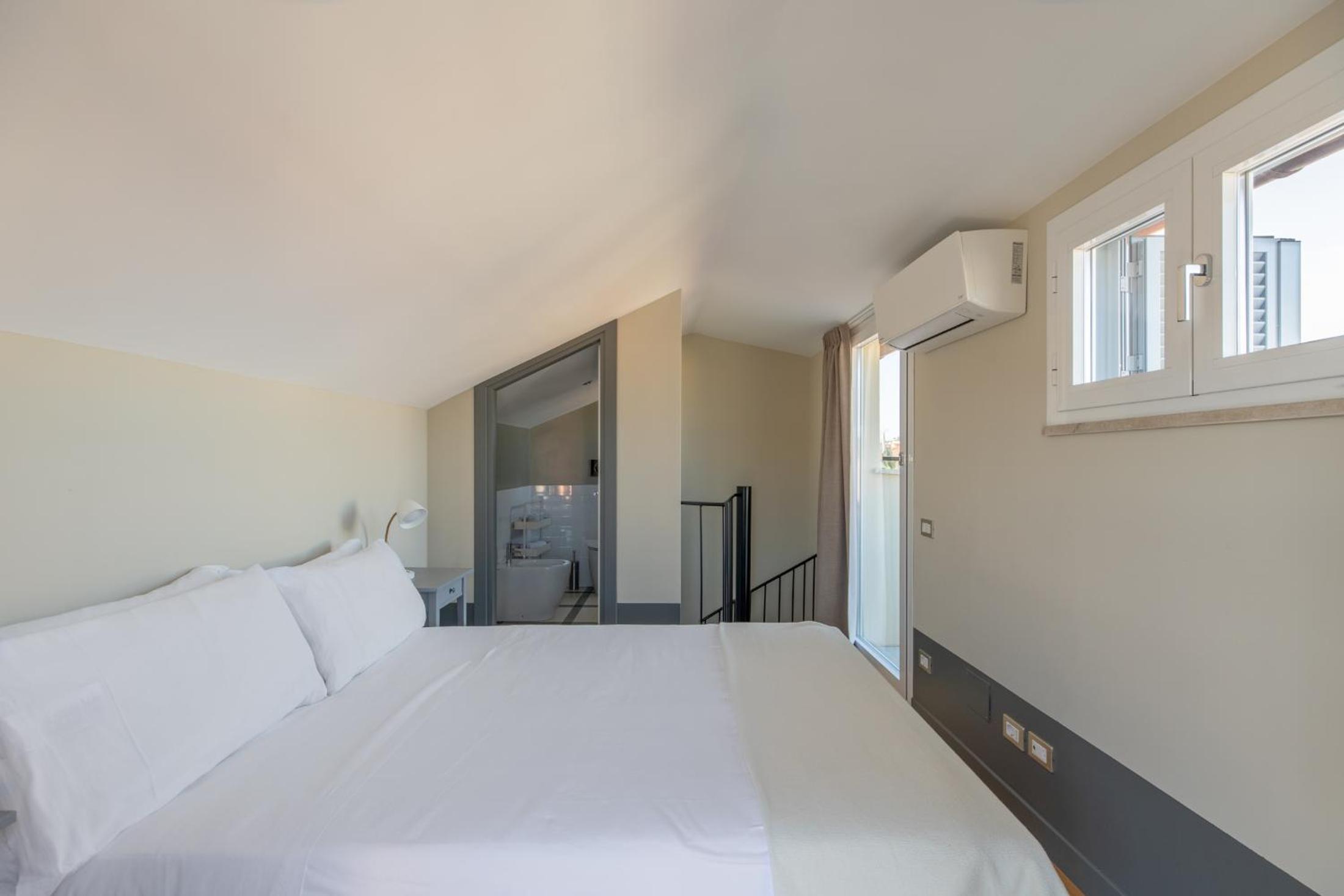 iFlat Magical flat by the Tiber