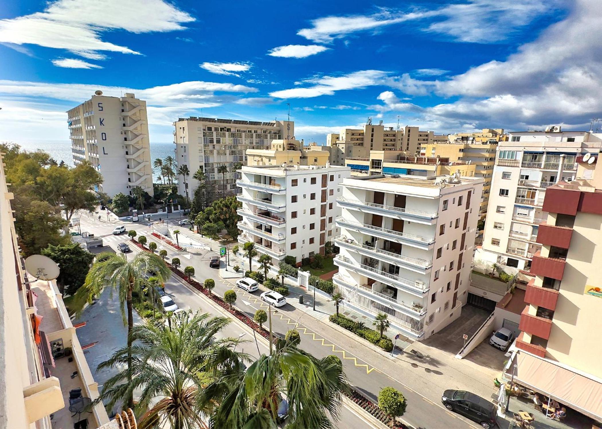 PM 1-7A. Spacious Two Bedroom Apartment in Marbella Centre. view 2