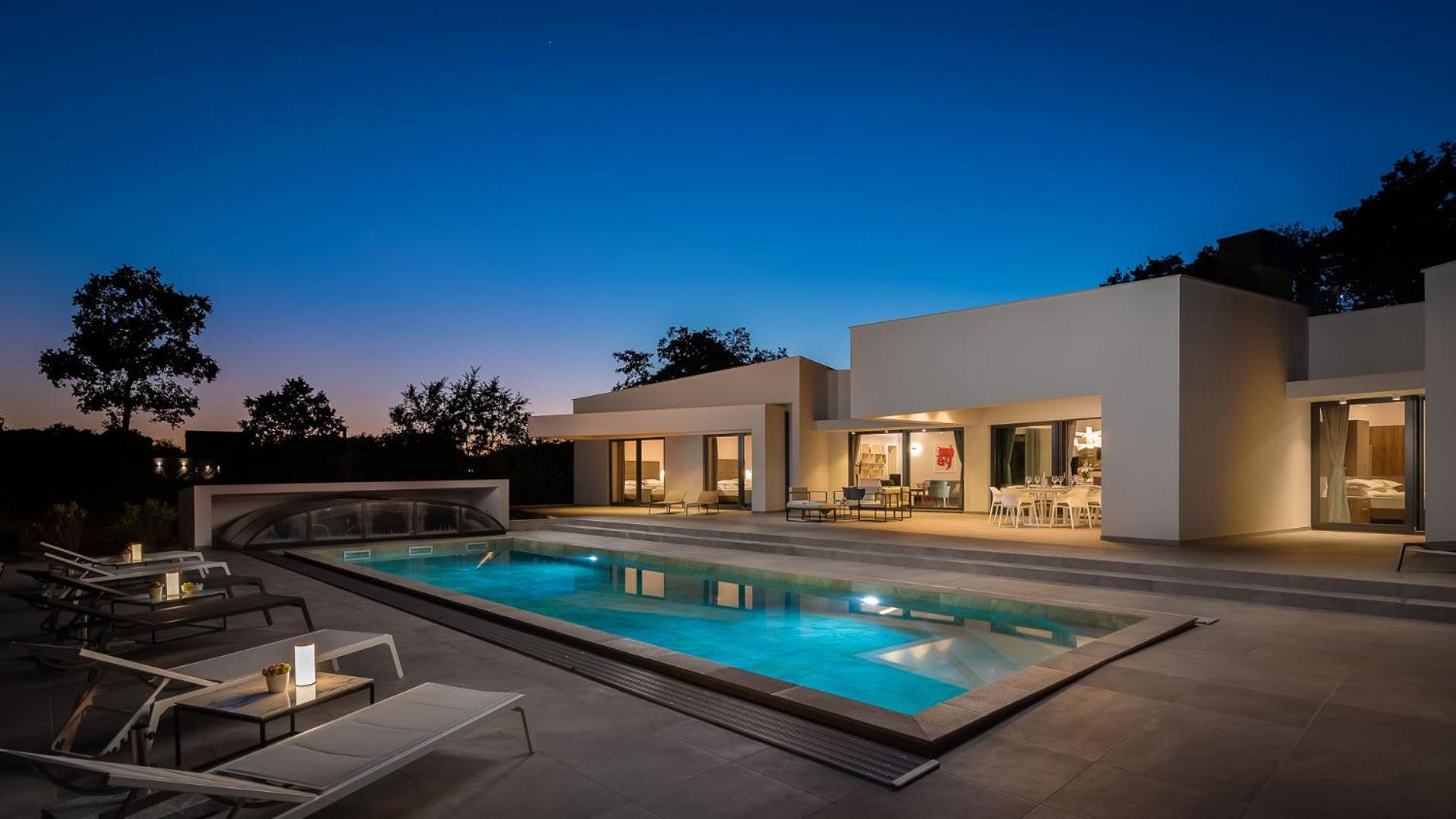 Villa Vines, Modern luxury in serene seclusion view 5