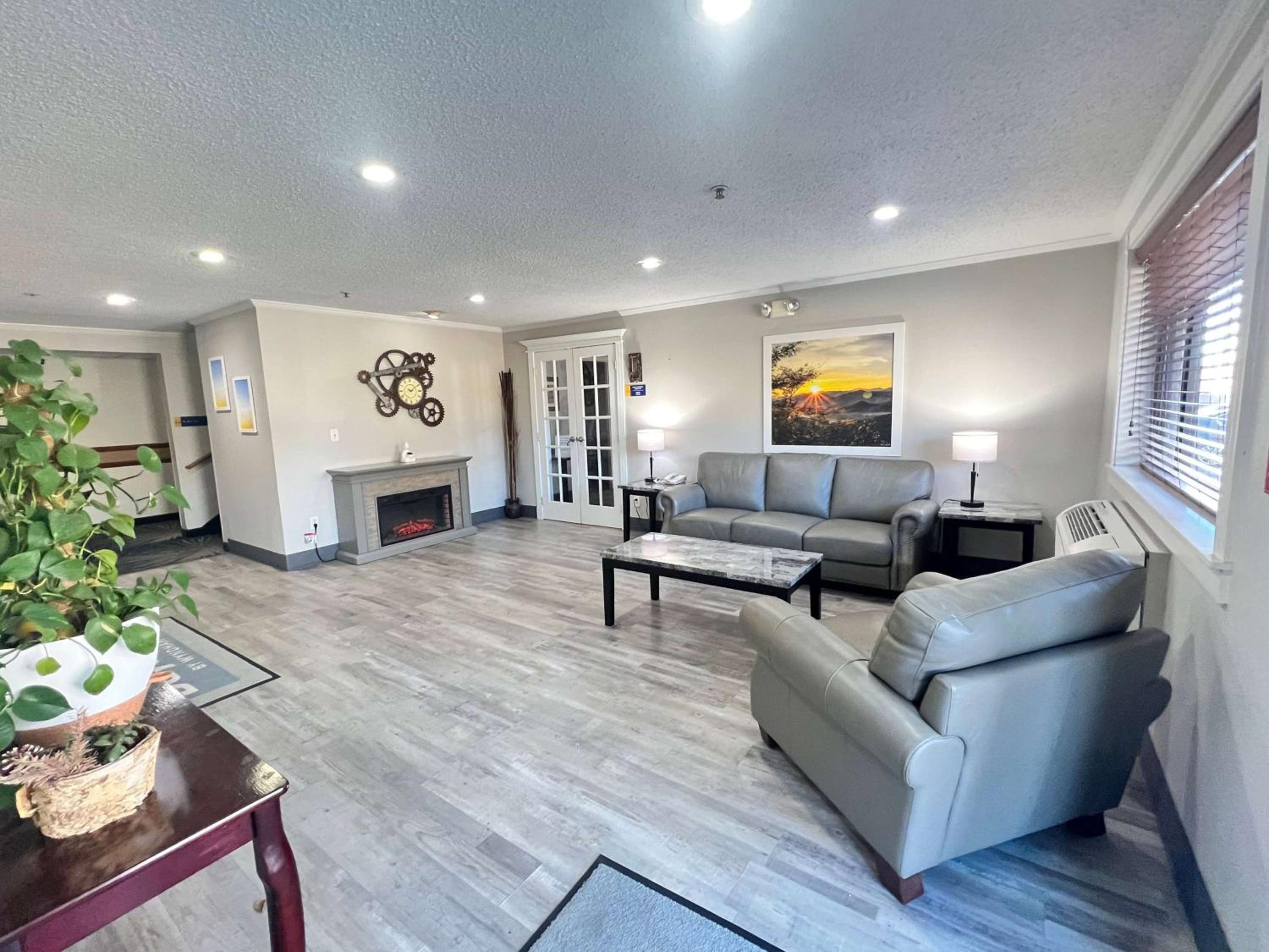 Antelope Inn  Suites - Property Image 36