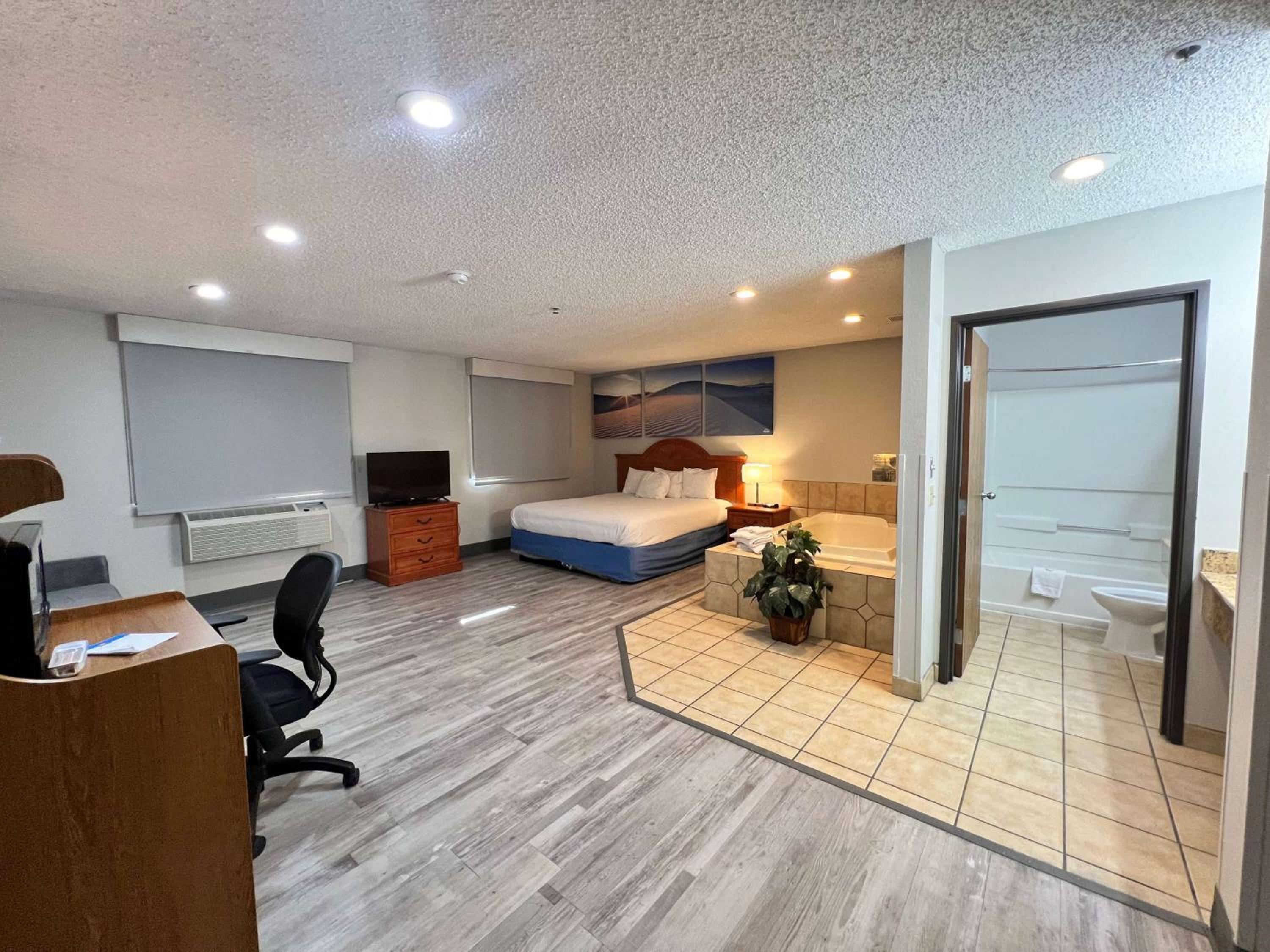 Antelope Inn  Suites - Property Image 50