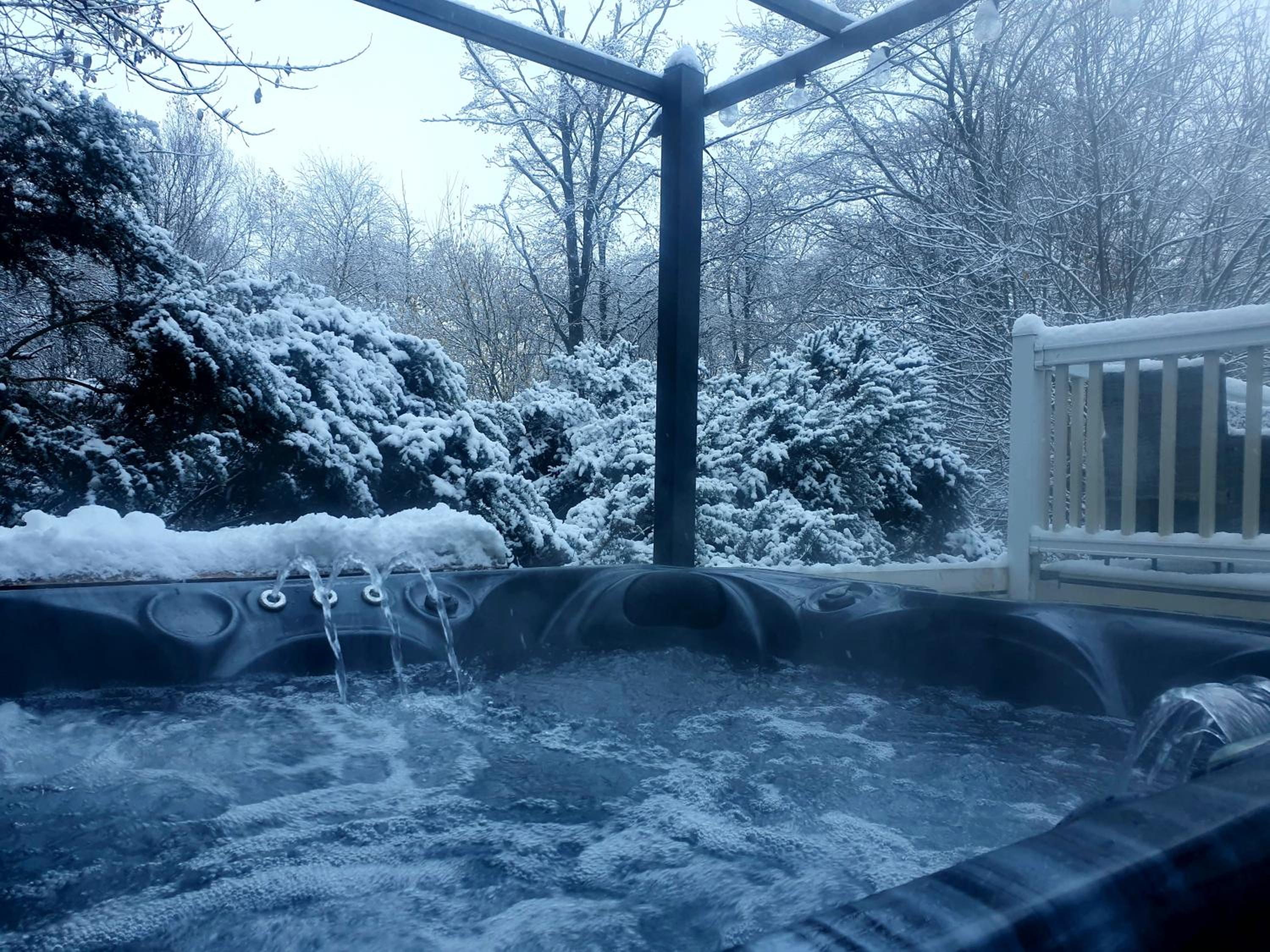 Treehouse - Hot Tub view 2