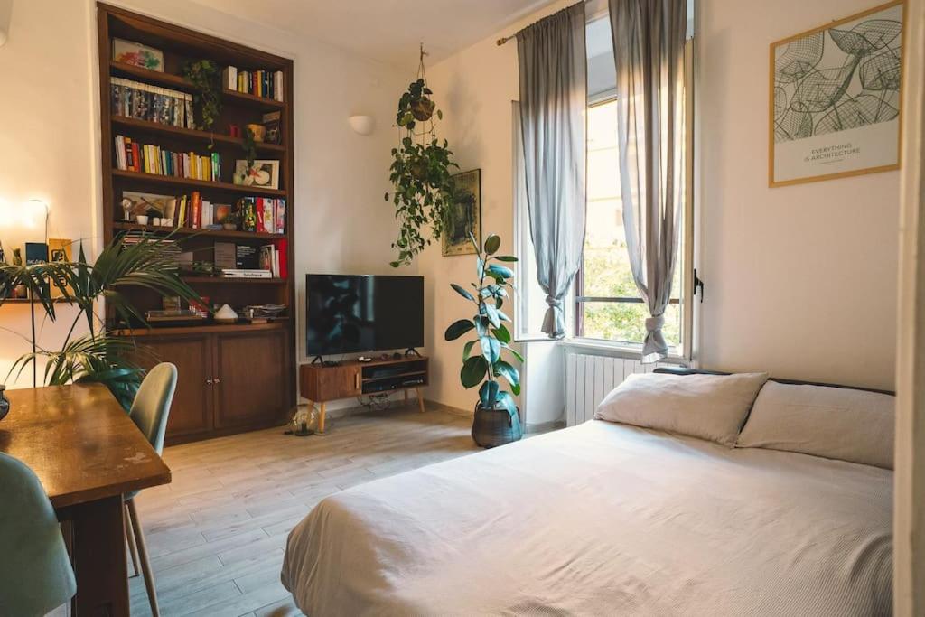 Vaticano/Trastevere Floreal Suite