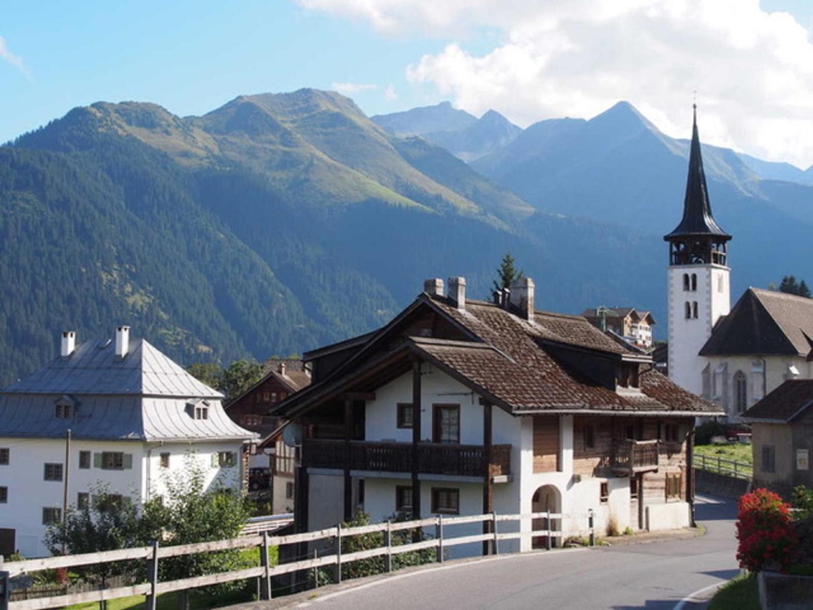 Casa Vanellus / Vignogn / Val Lumnezia / near Laax