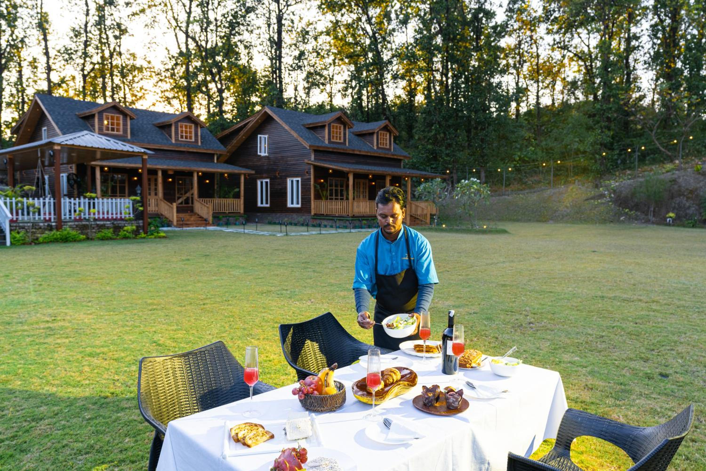 SaffronStays The Woods - Sal Villa