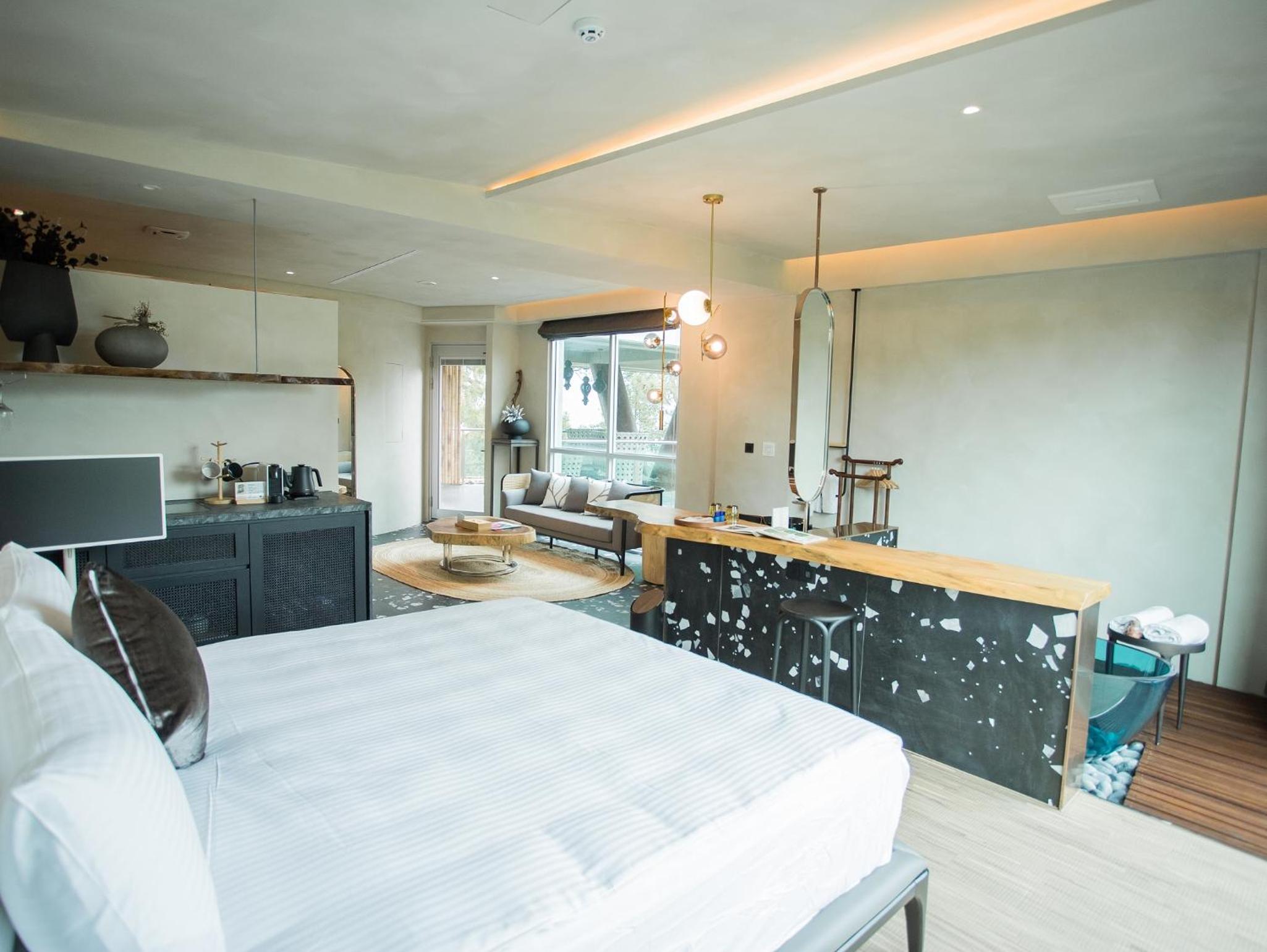 hotel room