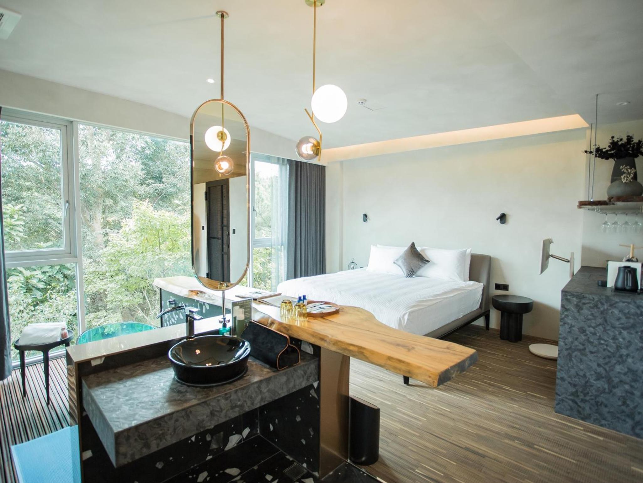 hotel room