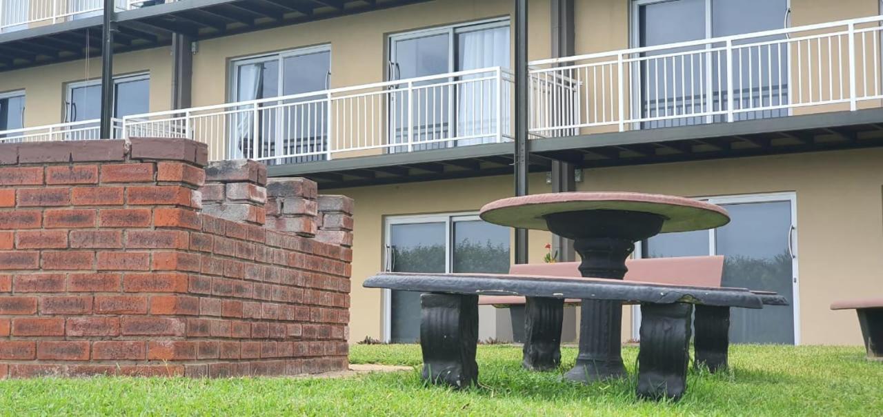 *502 Shoreline Beach Flat* Strictly Halaal view 5