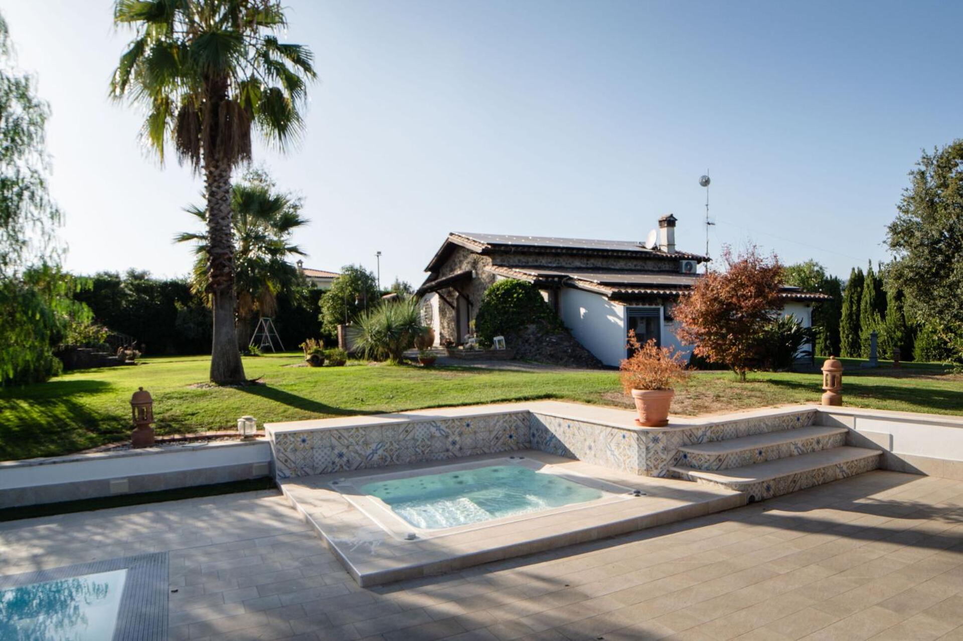 Villa Antici by PosarelliVillas
