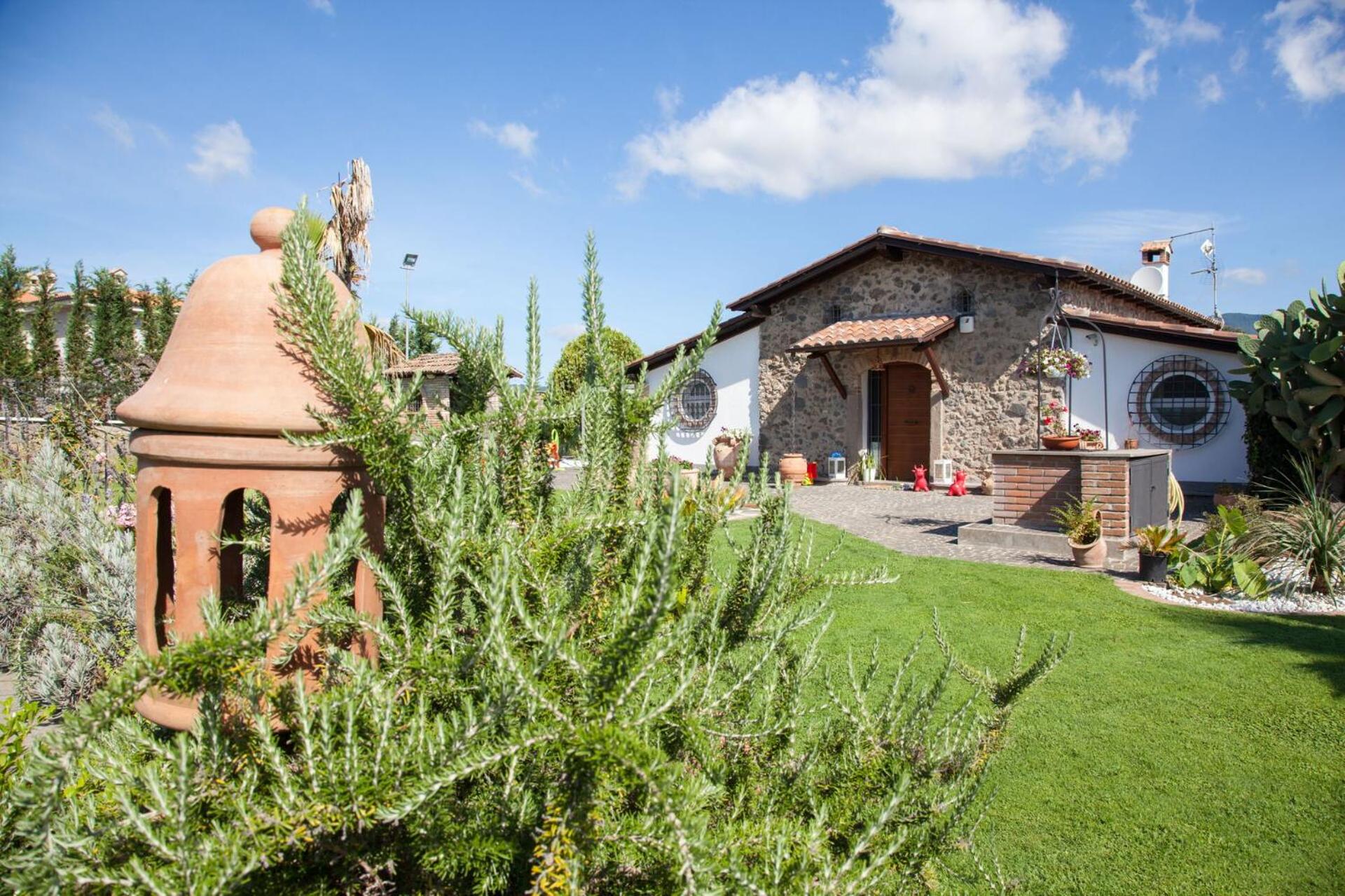 Villa Antici by PosarelliVillas