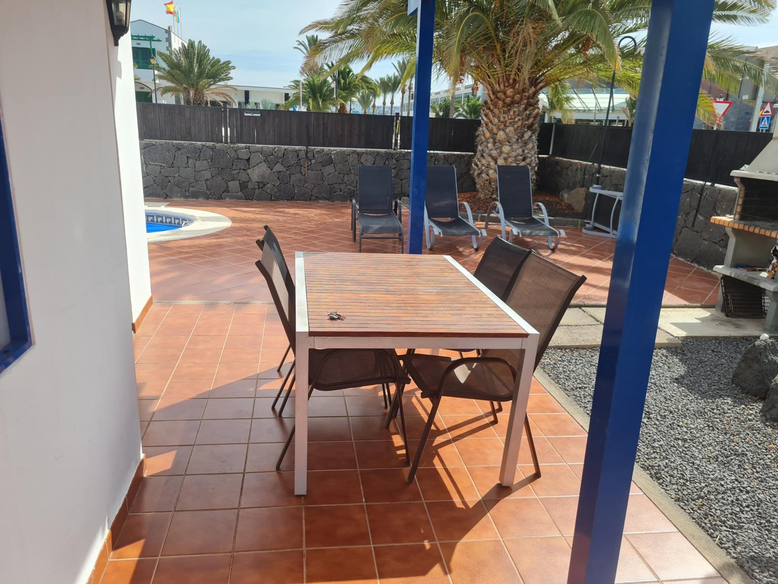 Villa Rubicón Costa view 2