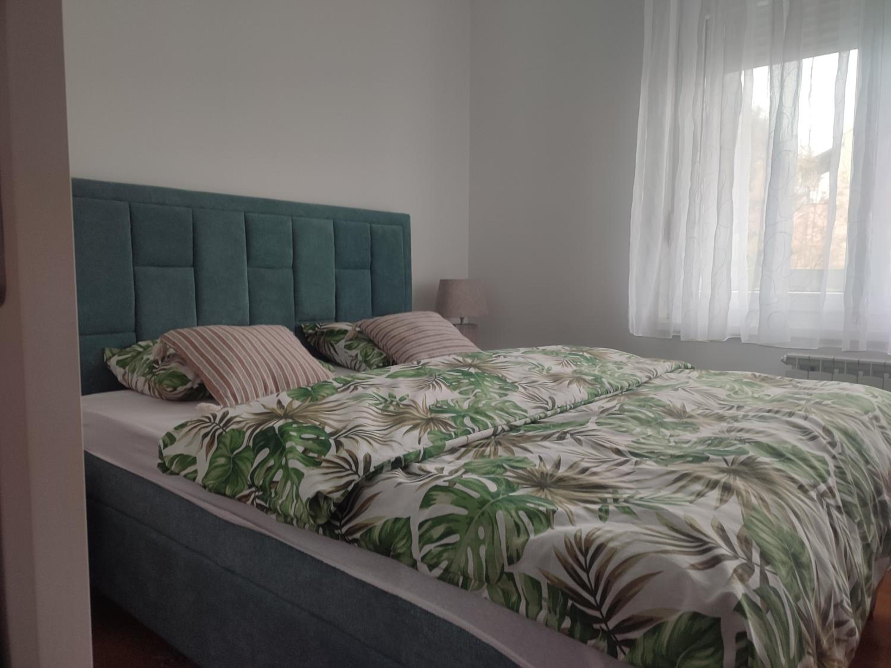 Apartman Green City with garage