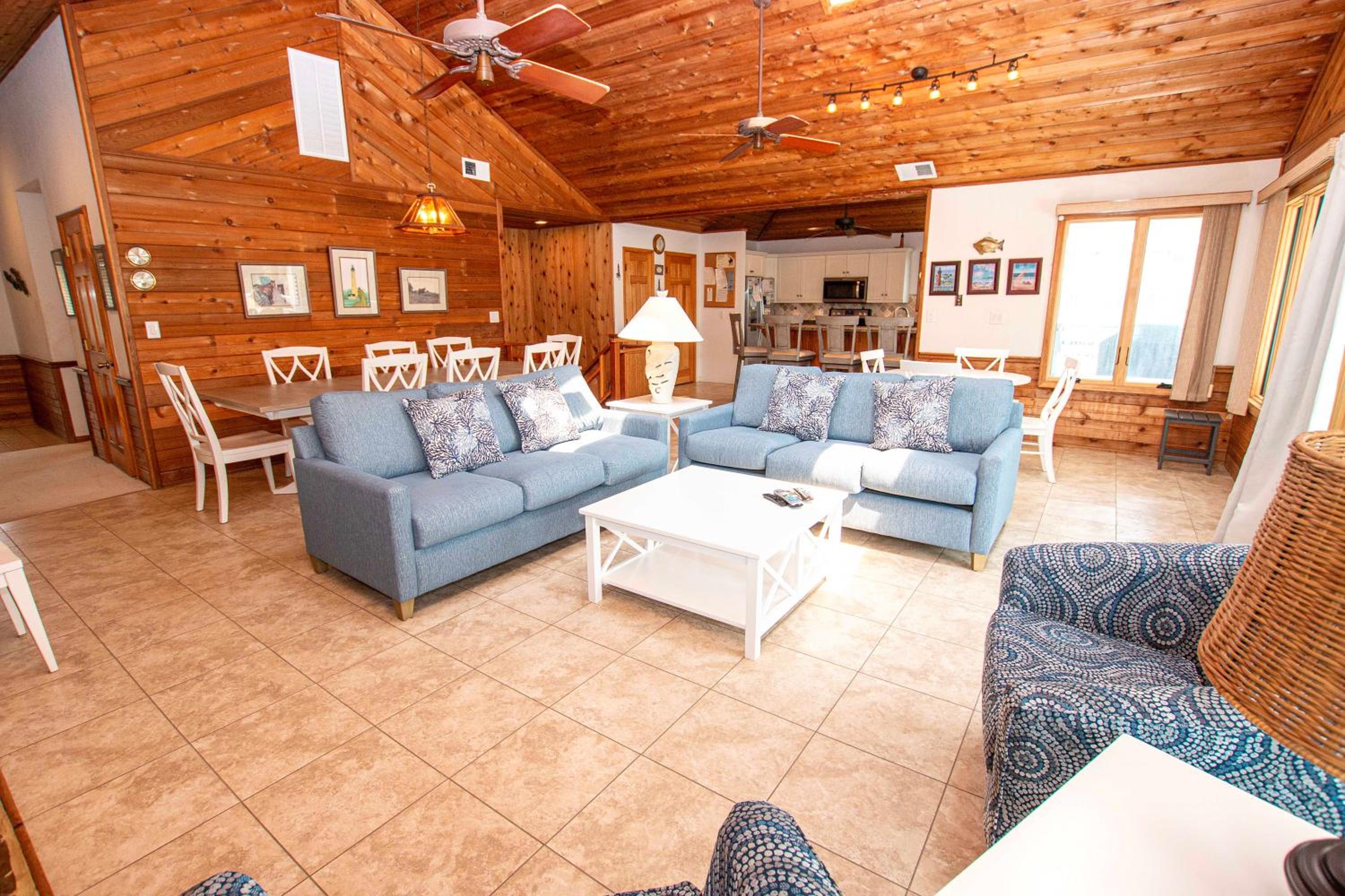OCEANFRONT, Private Beach Access, Gas Fireplace, Ocean Views, WL933, Tale of the Whale view 4