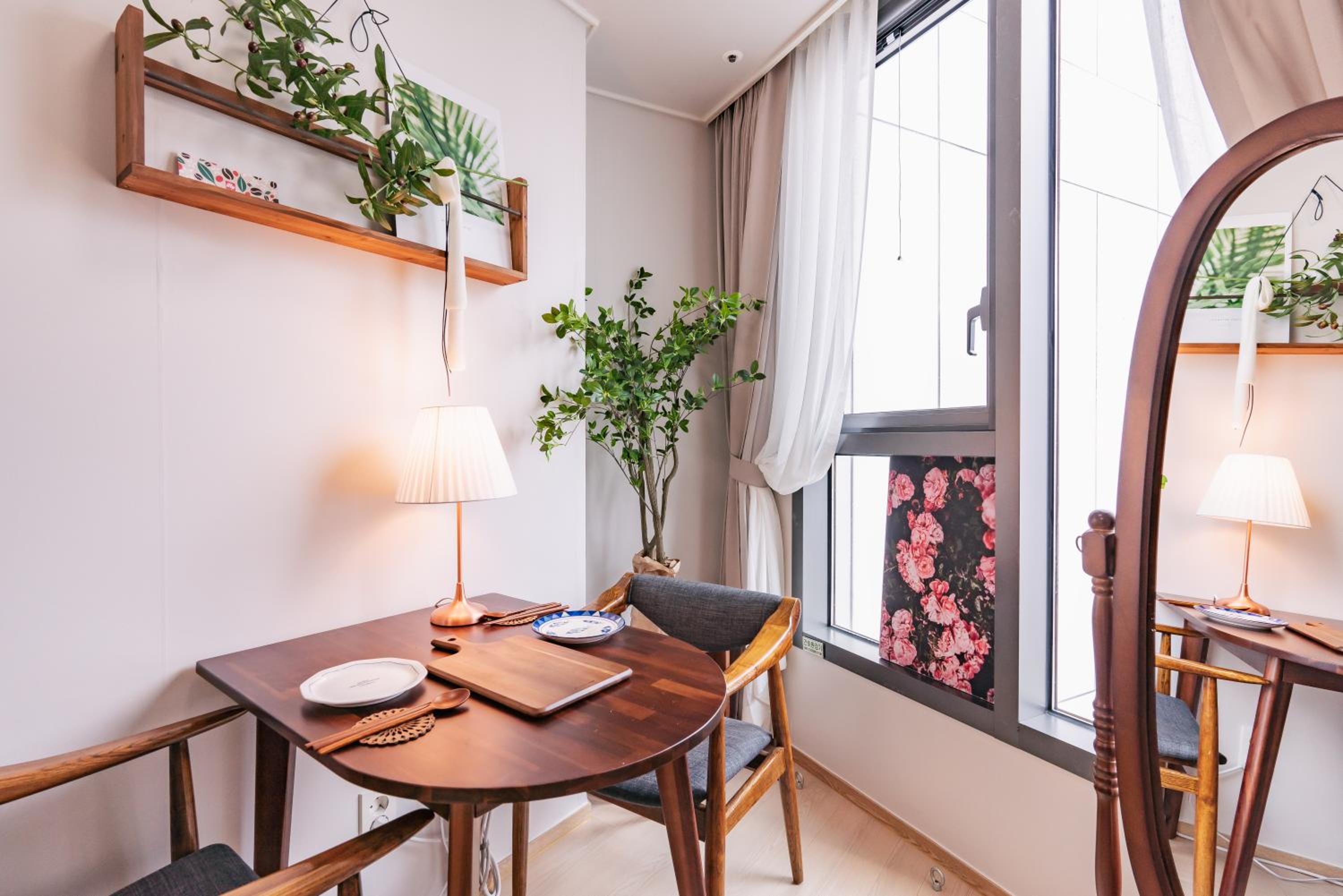 CentralViewSuite Residence, Myeong-dong