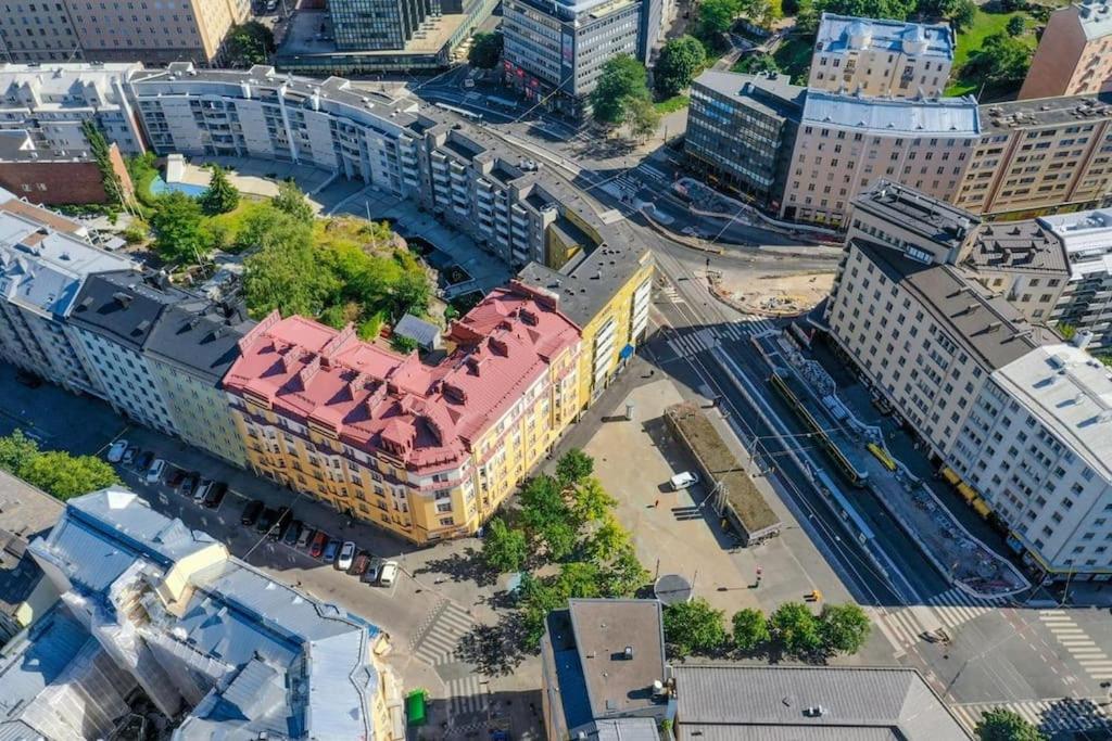 Luxury Pink Suite, autohalli