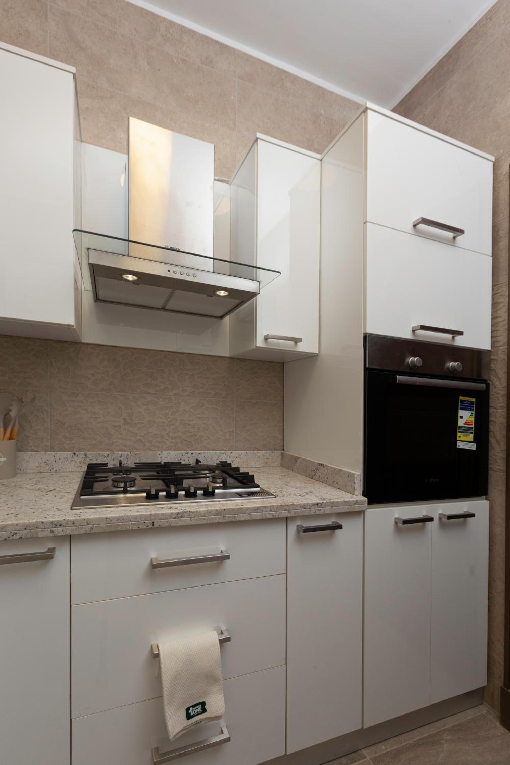 Luxury apartment - Al Marasem view 5