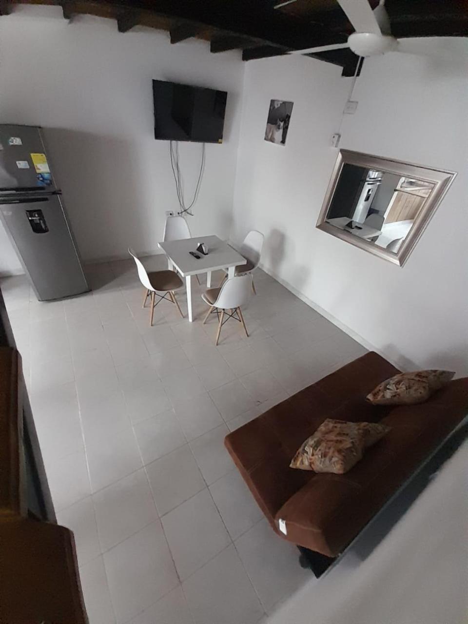 Apartamento Amoblado con Ventilador