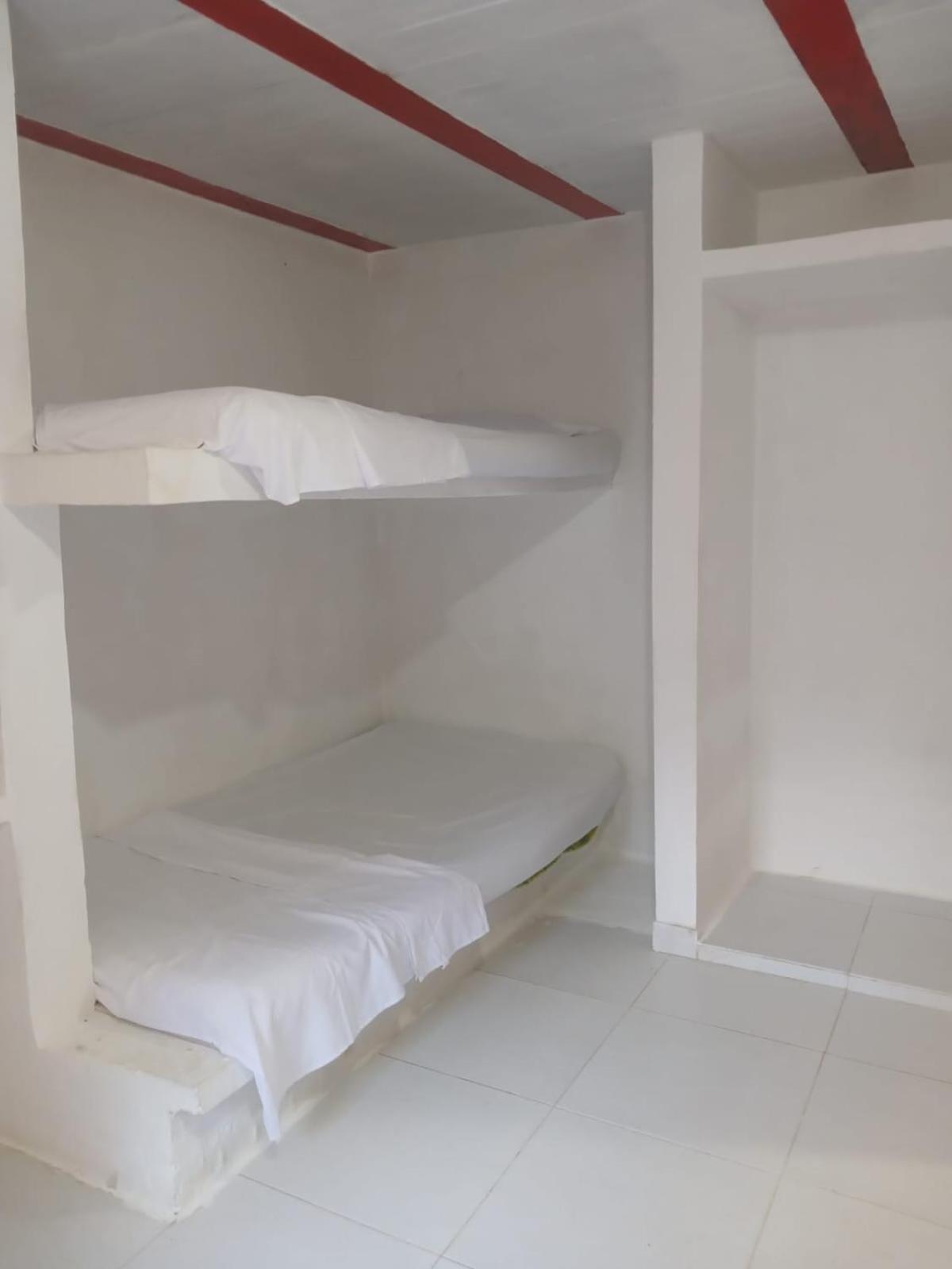 Eco Hostal La Batea De Los Colibries
