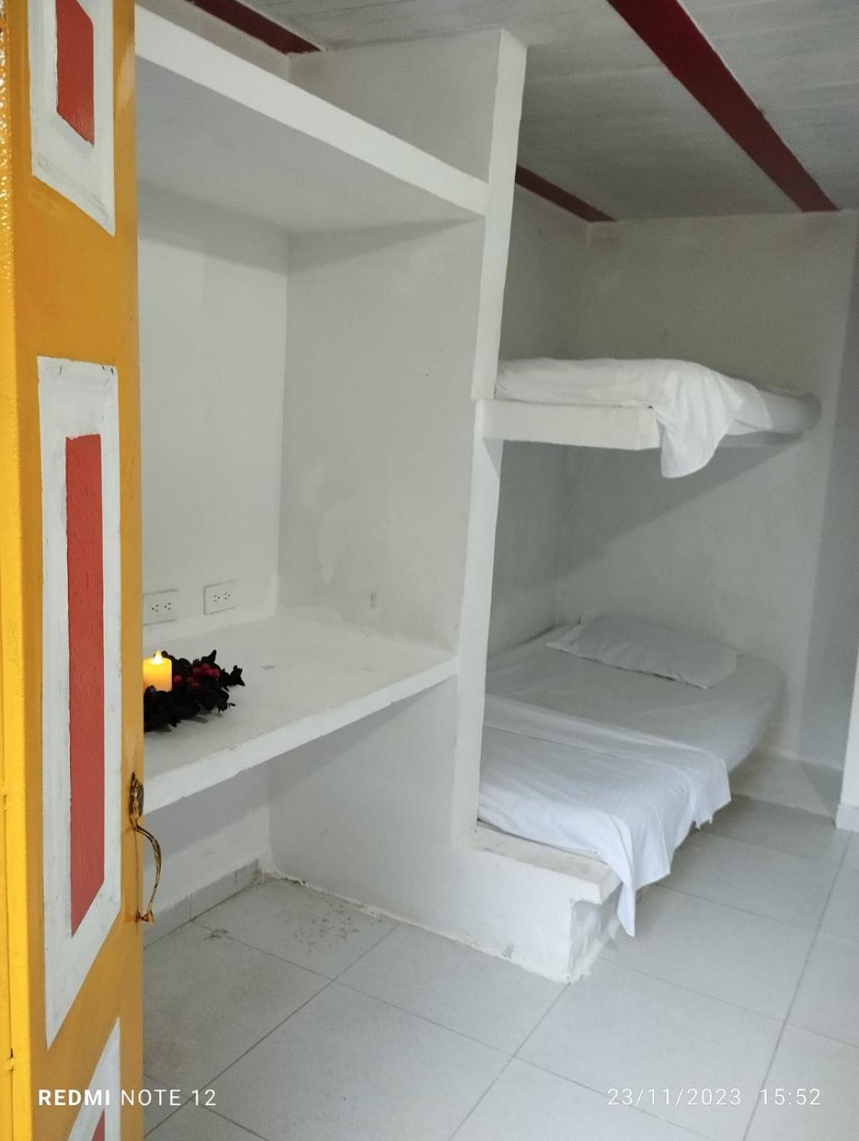 Eco Hostal La Batea De Los Colibries