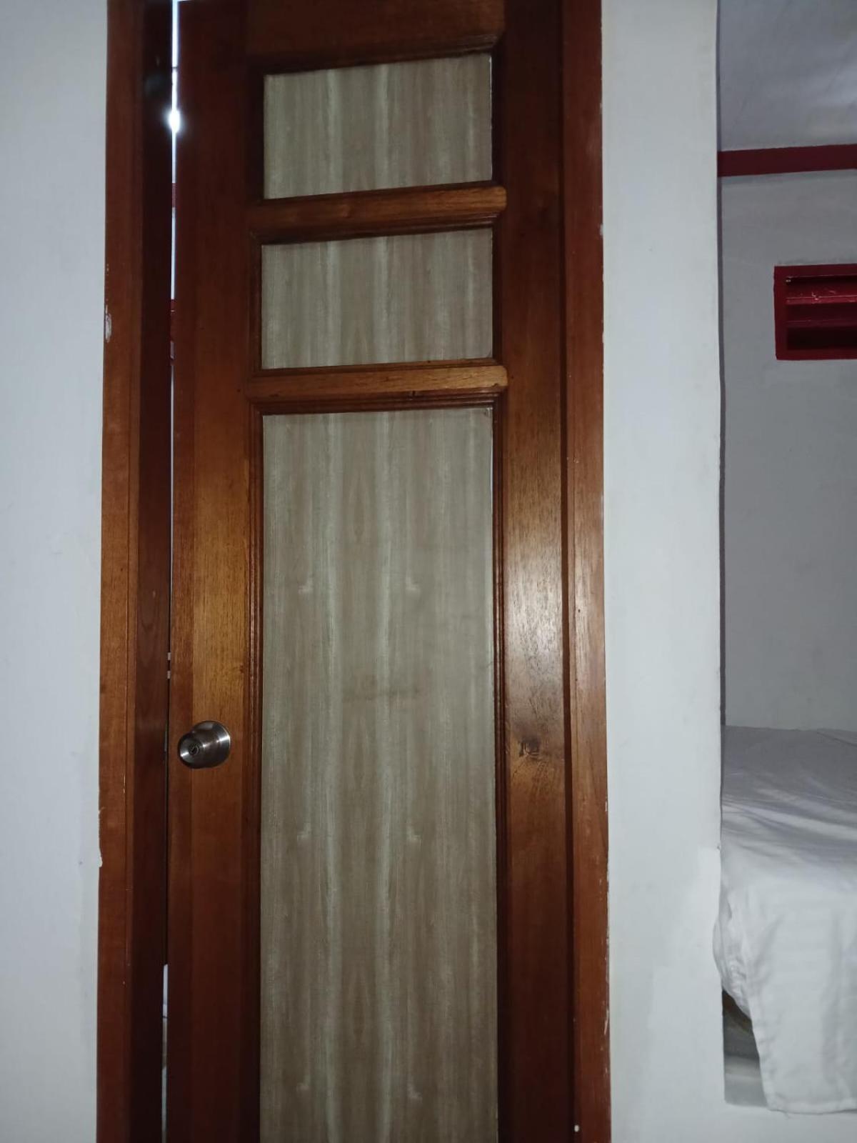 Eco Hostal La Batea De Los Colibries