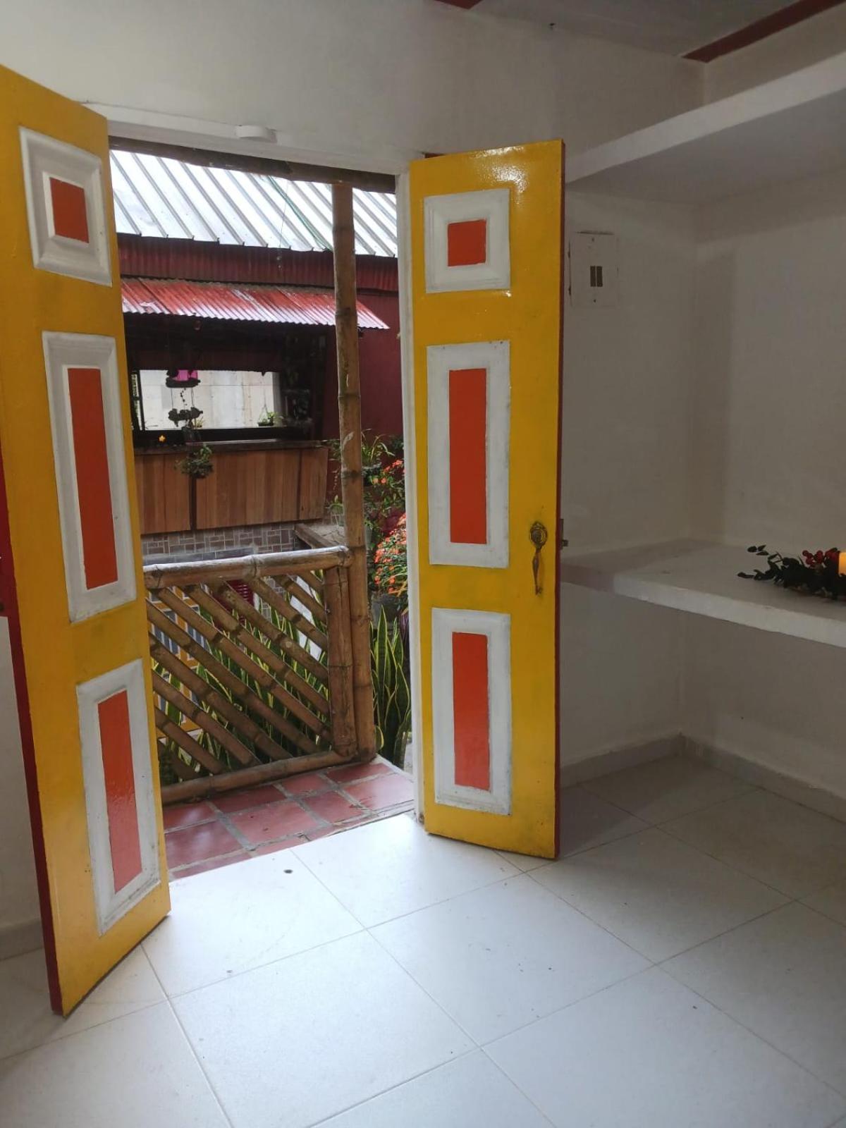 Eco Hostal La Batea De Los Colibries