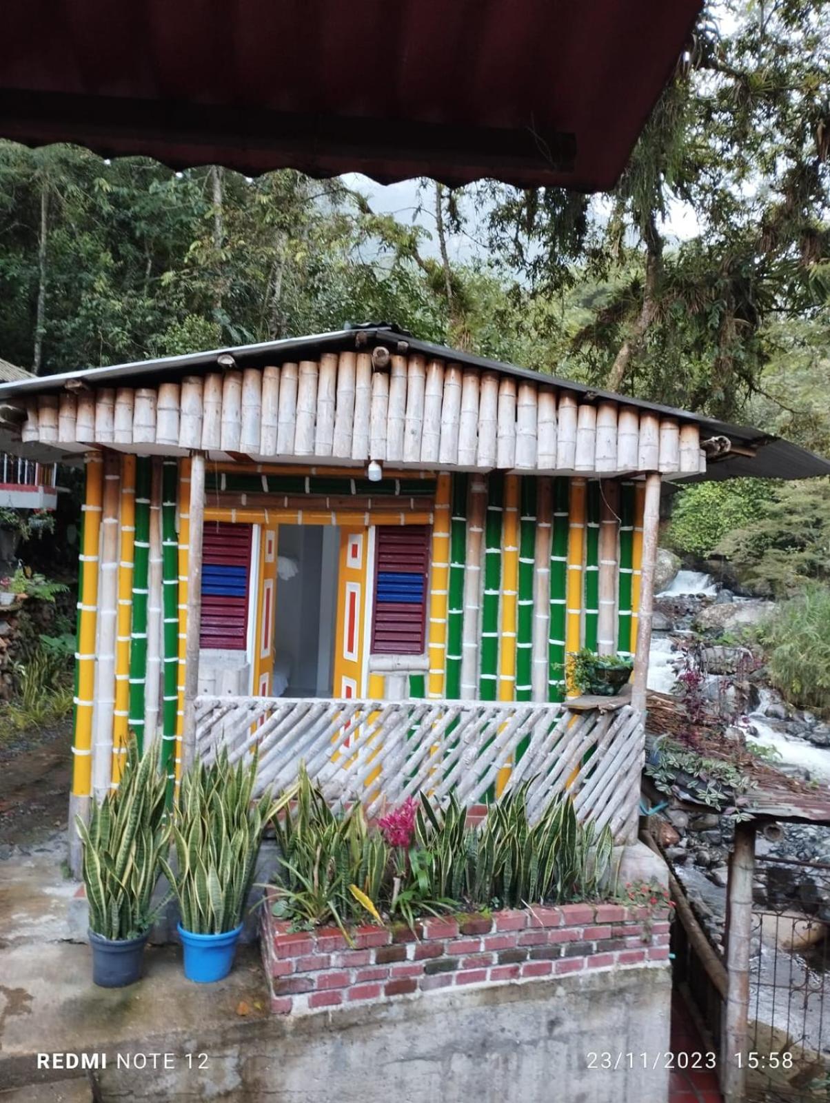 Eco Hostal La Batea De Los Colibries