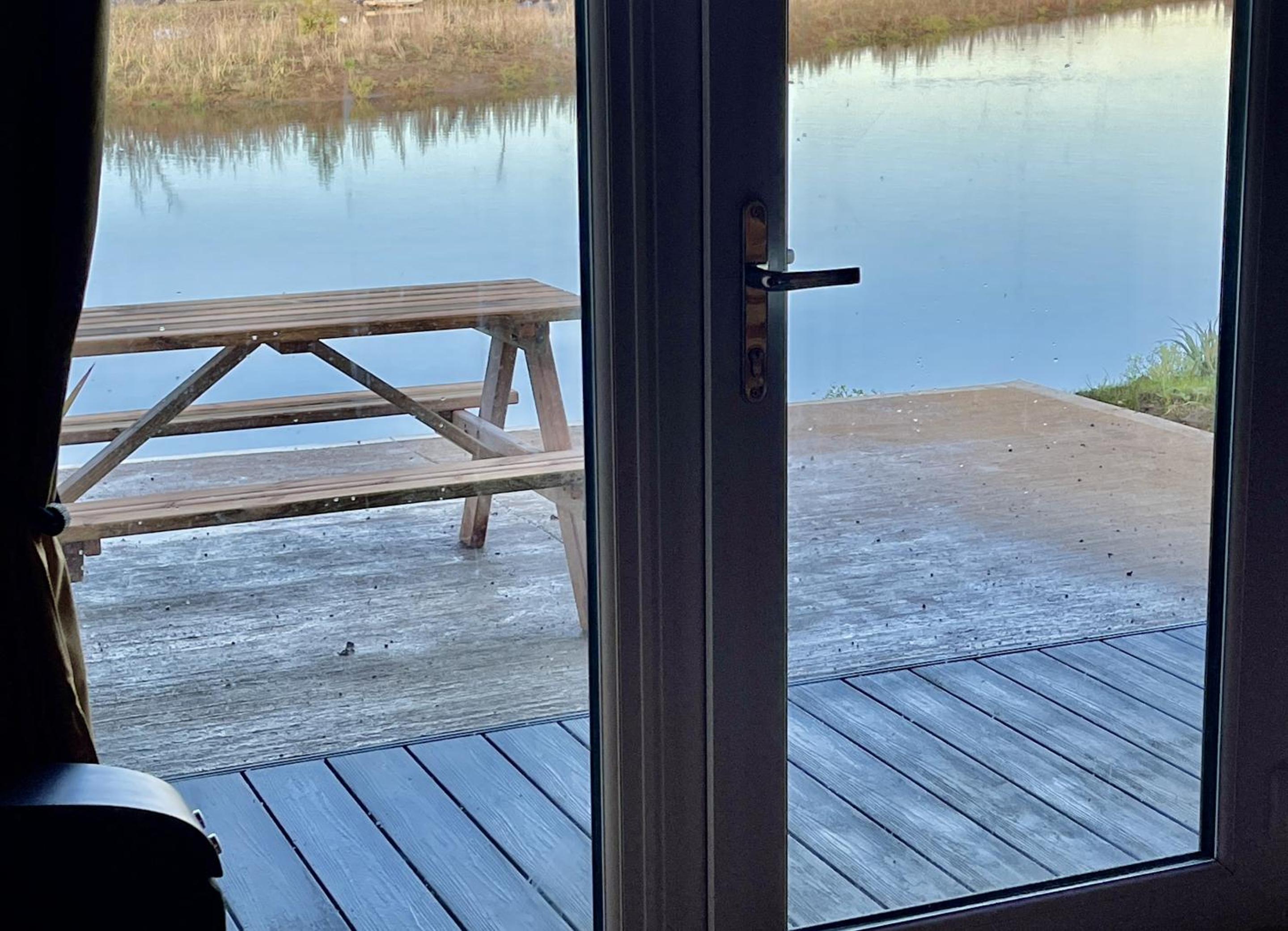 Lakeside Fishing Retreats