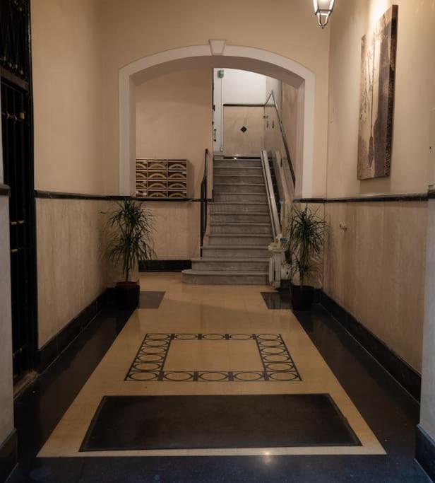 Merulana Penthouse: 5 minutes WALK from Colosseum