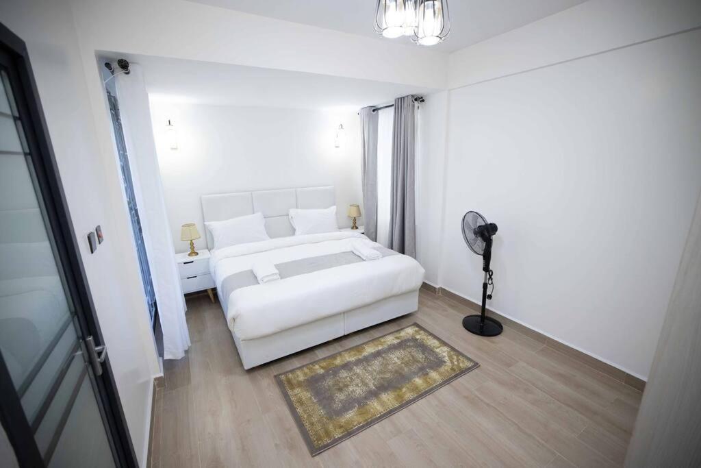 Urban Living 2Br Westlands, King & Queen size Beds view 3