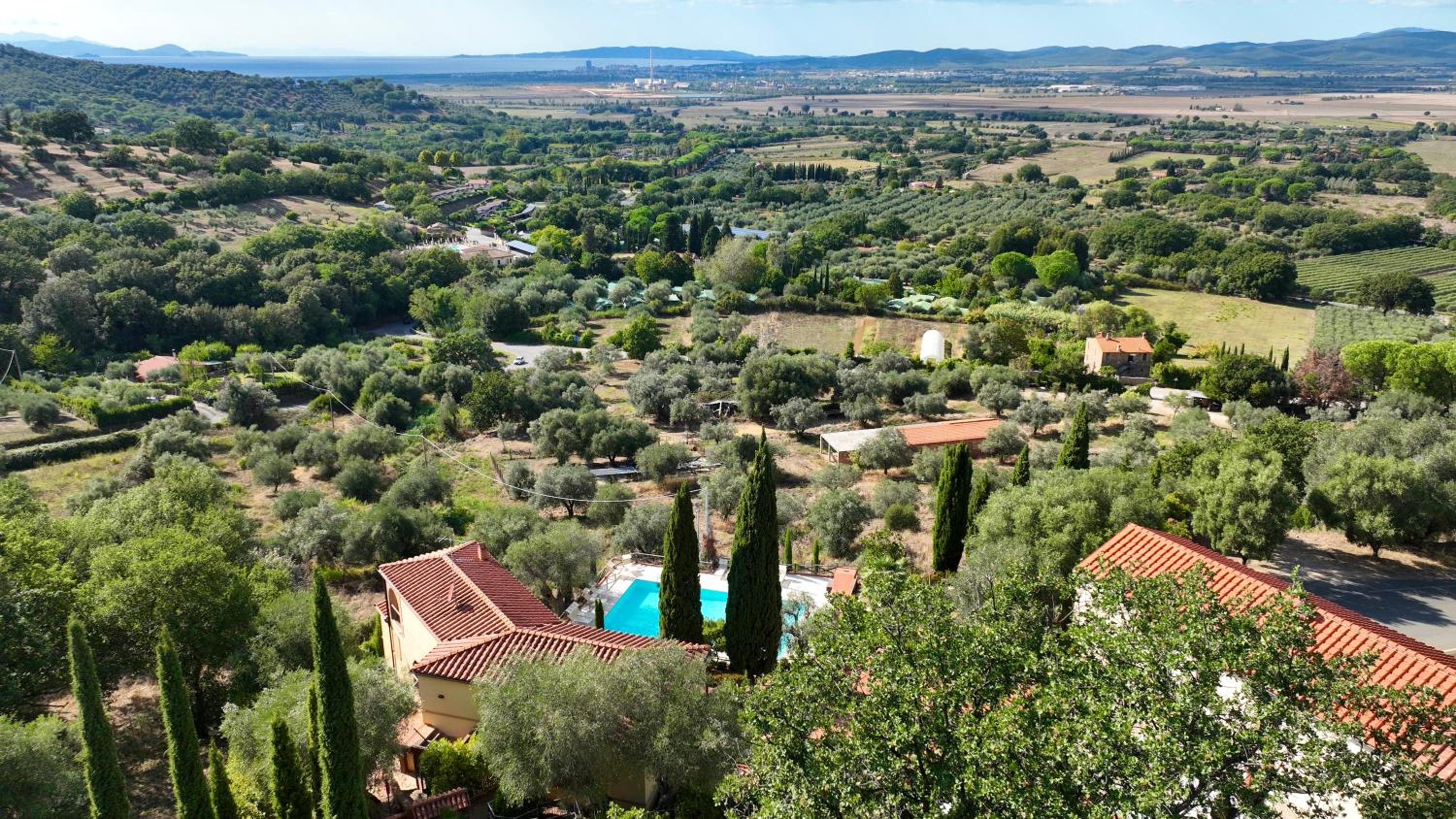 Madonna del Poggio B&B view 4