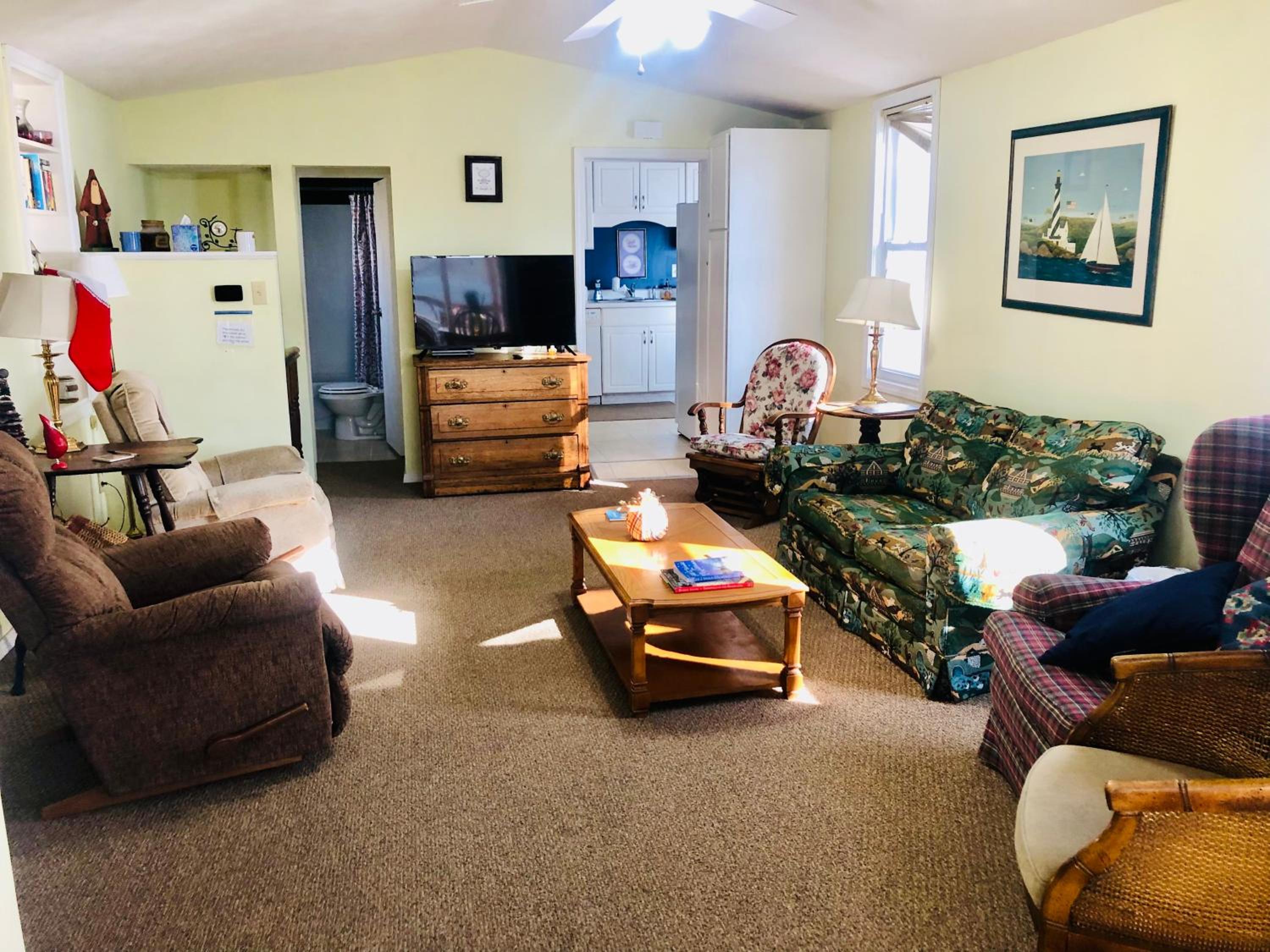 The Wellington Lake Cottage