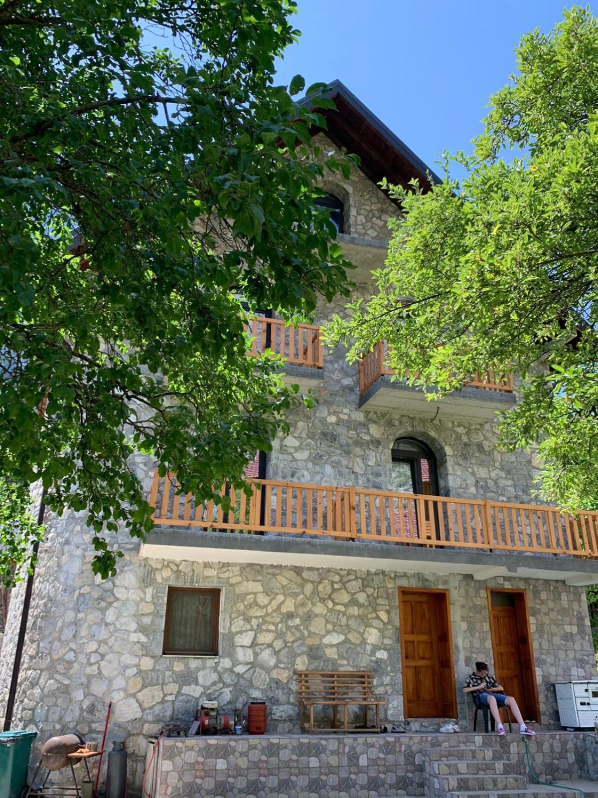 Stonehouse villa
