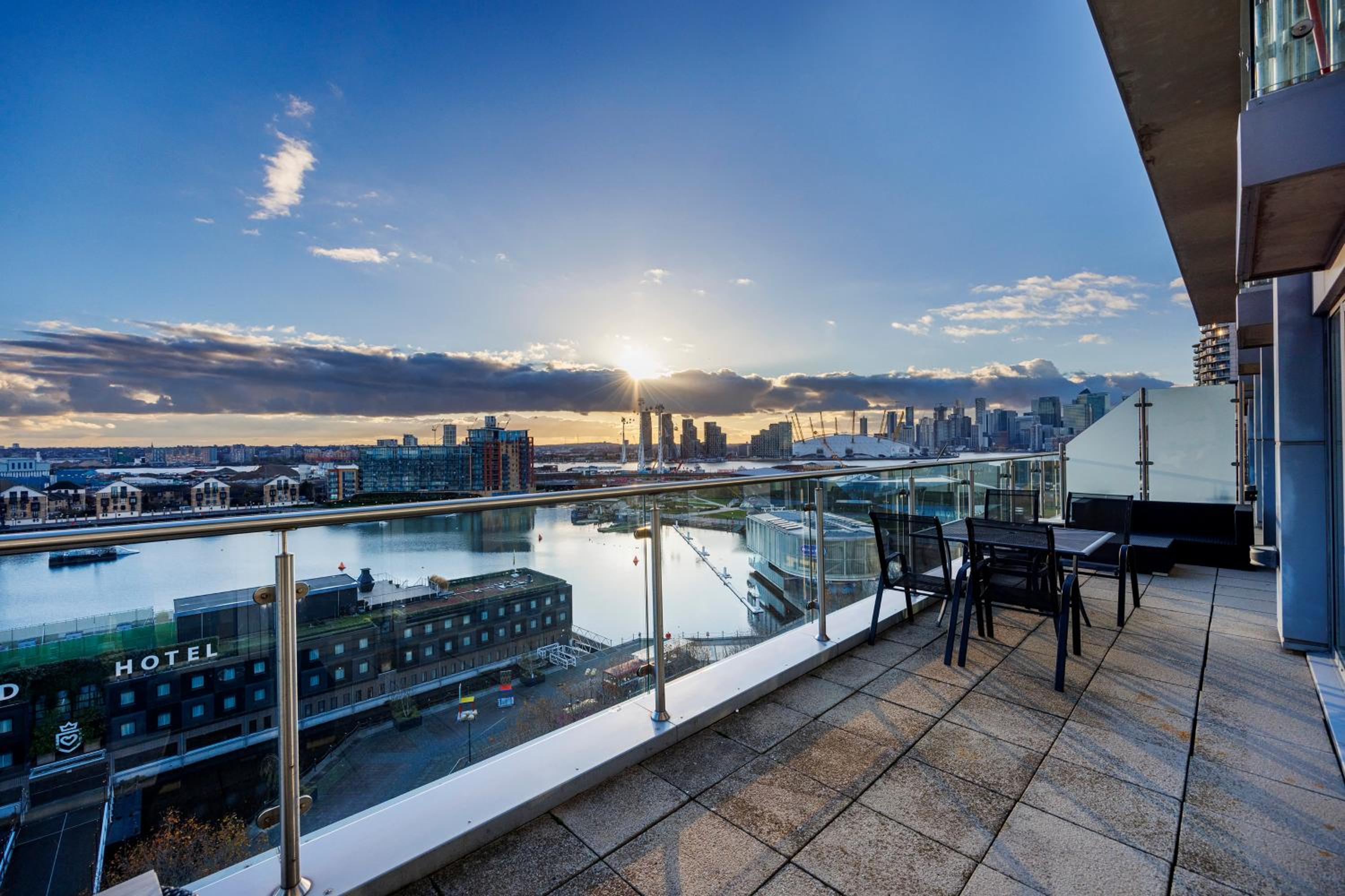 Austin David Apartments ExCeL