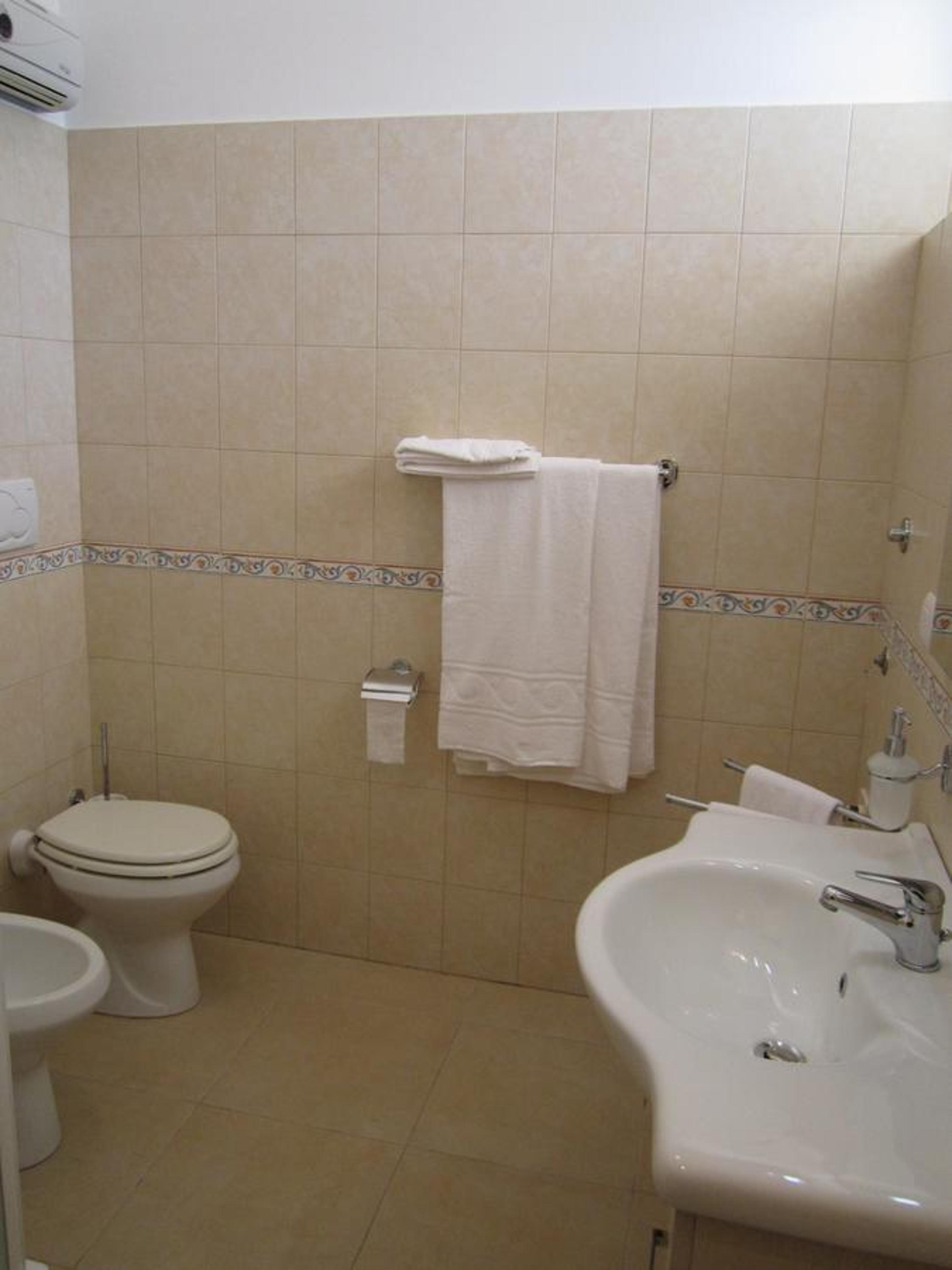 Photo 35