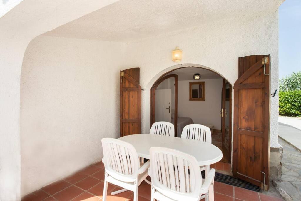 Casita en Empuriabrava con jardin AV-17