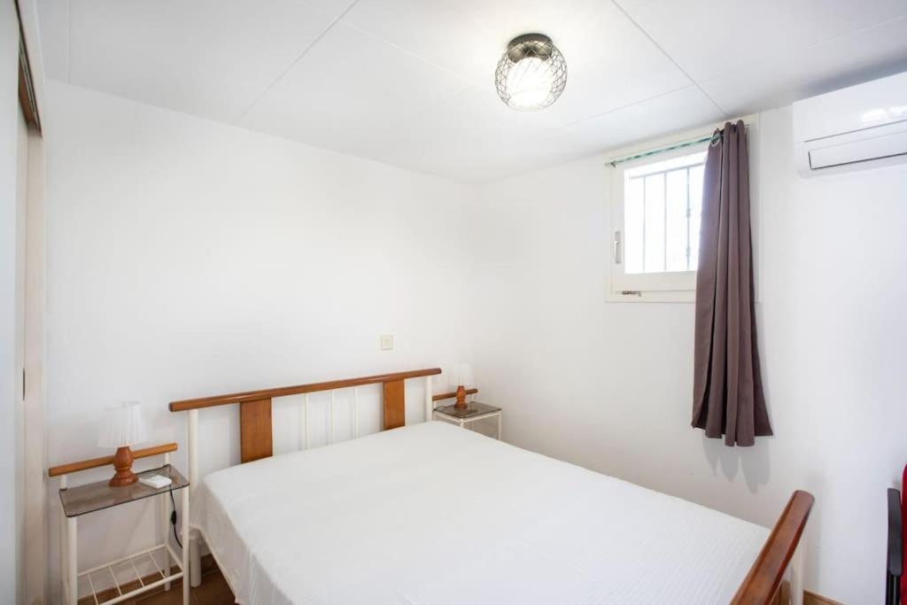 Casita en Empuriabrava con jardin AV-17