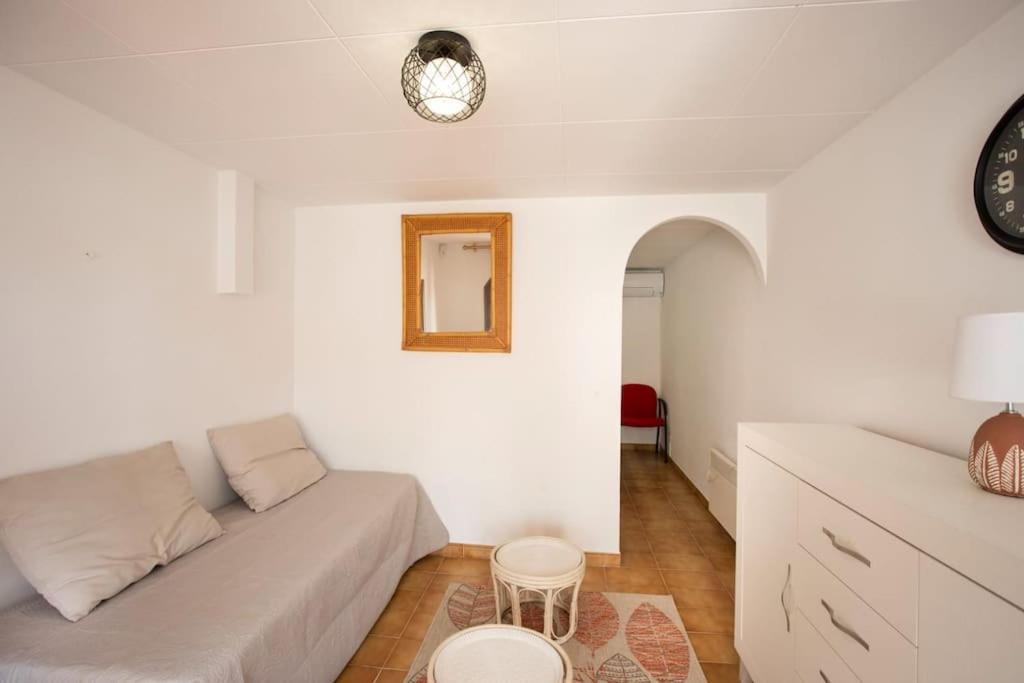 Casita en Empuriabrava con jardin AV-17