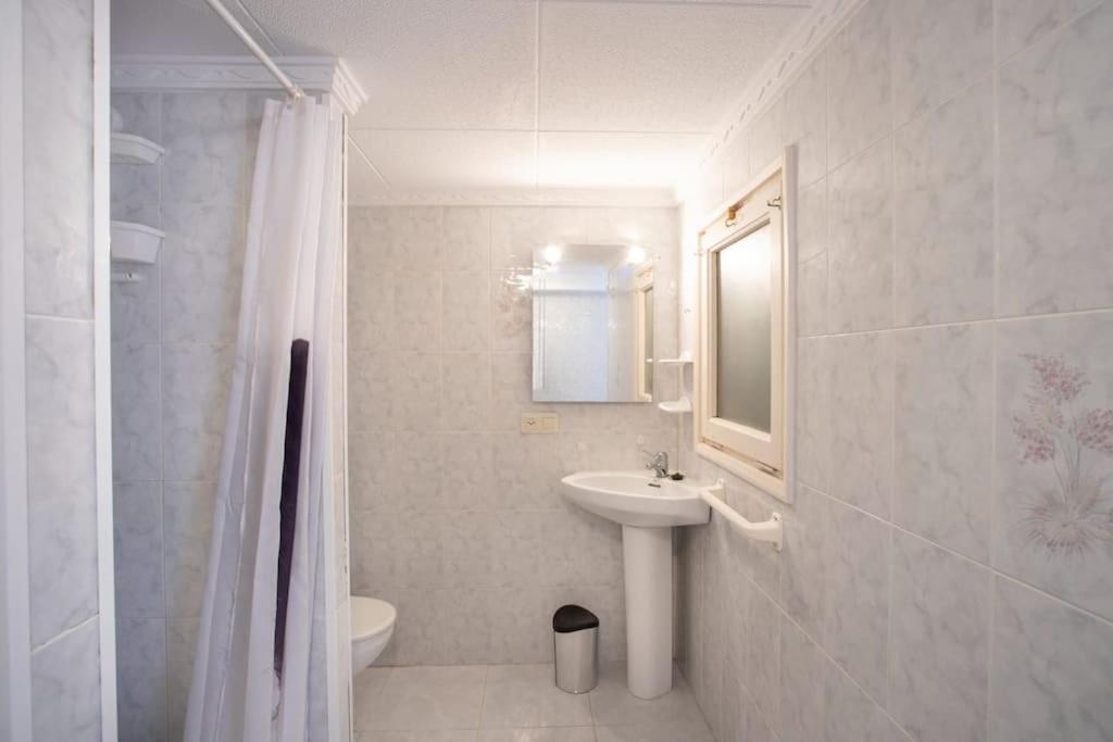 Casita en Empuriabrava con jardin AV-17
