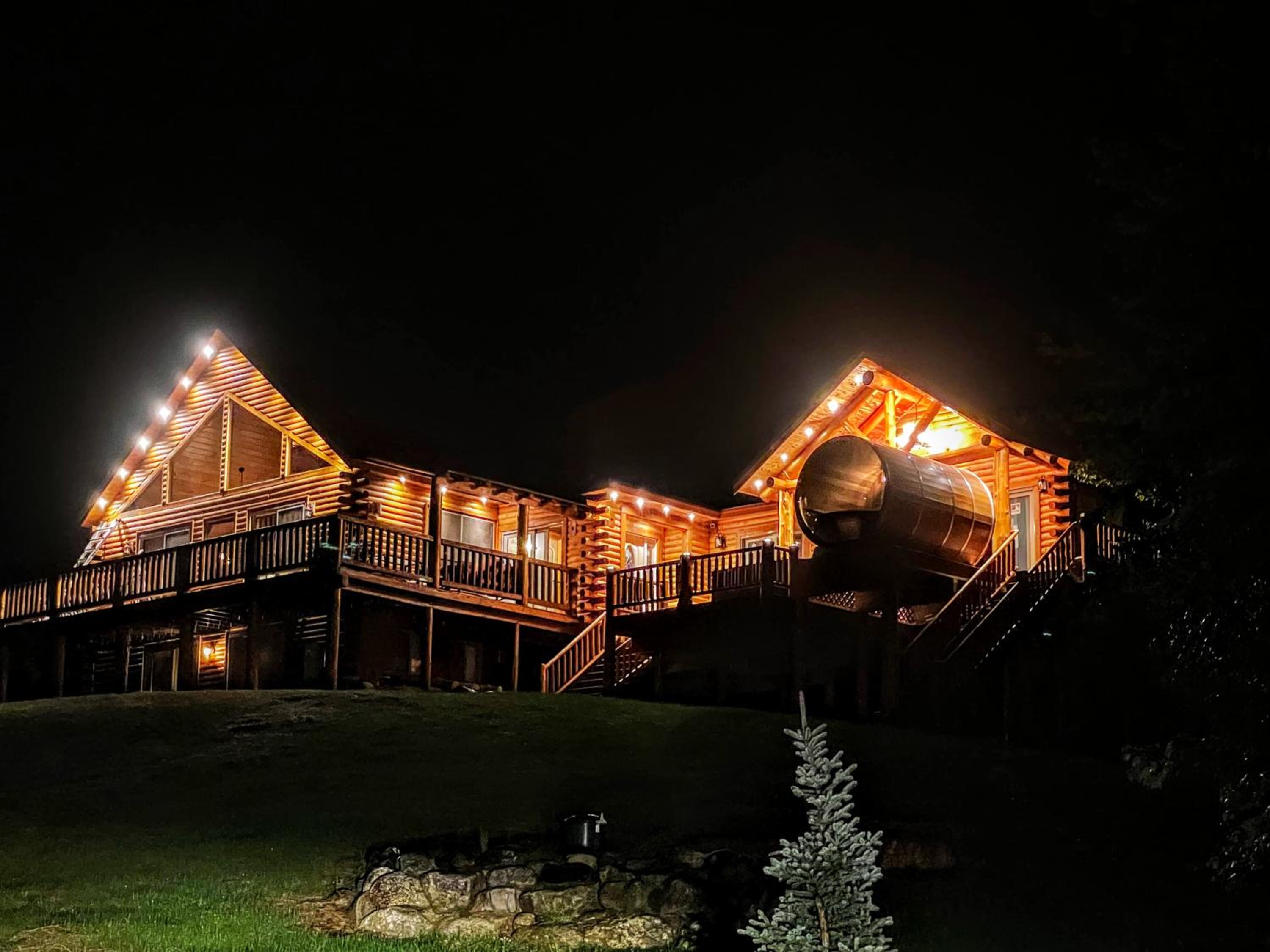Sweet Cabin in the White Mountains view 2