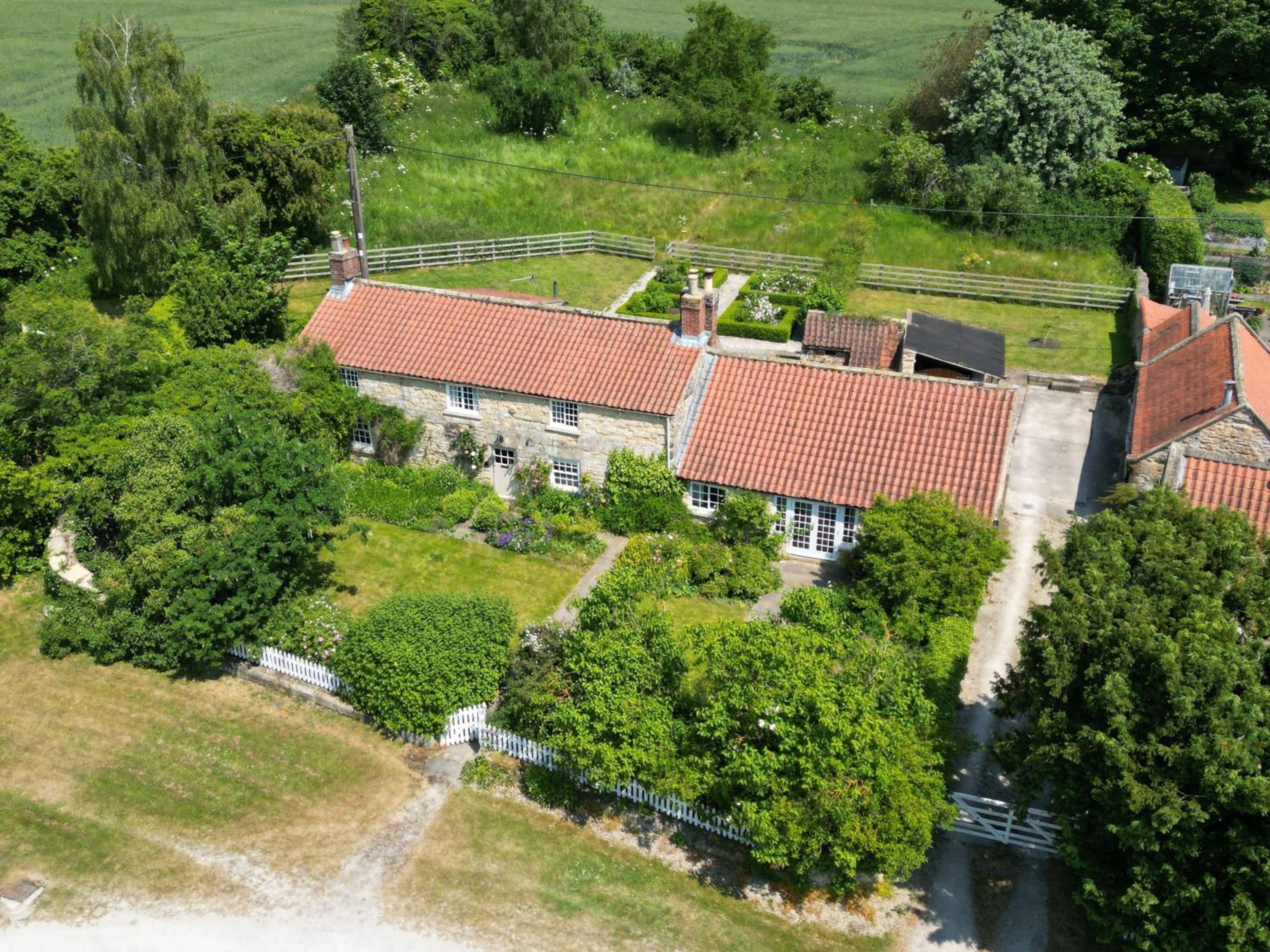 Coral Cottage