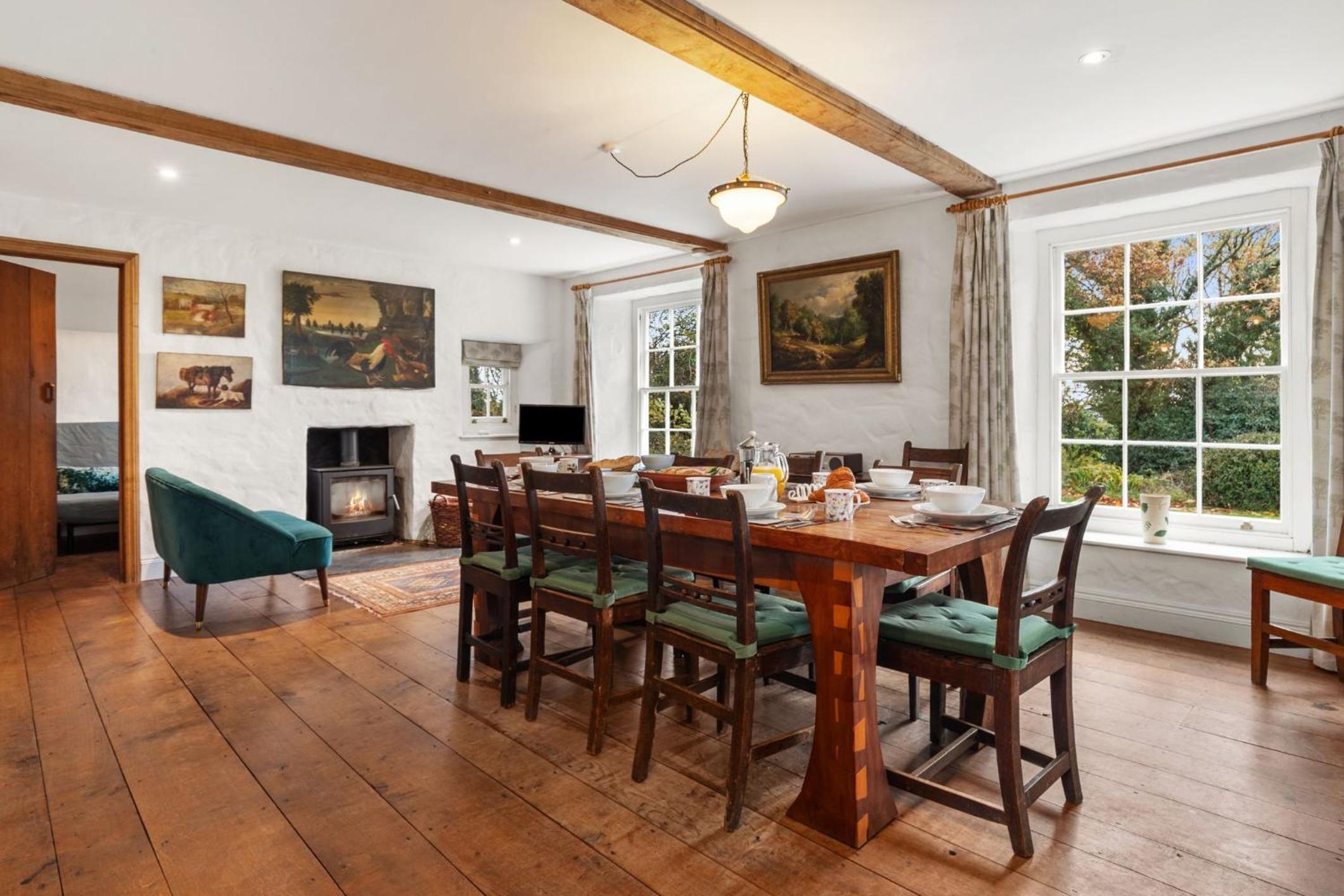 Middlelands - A stunning country house with beautiful gardens in rural Pembrokeshire yet close to coast